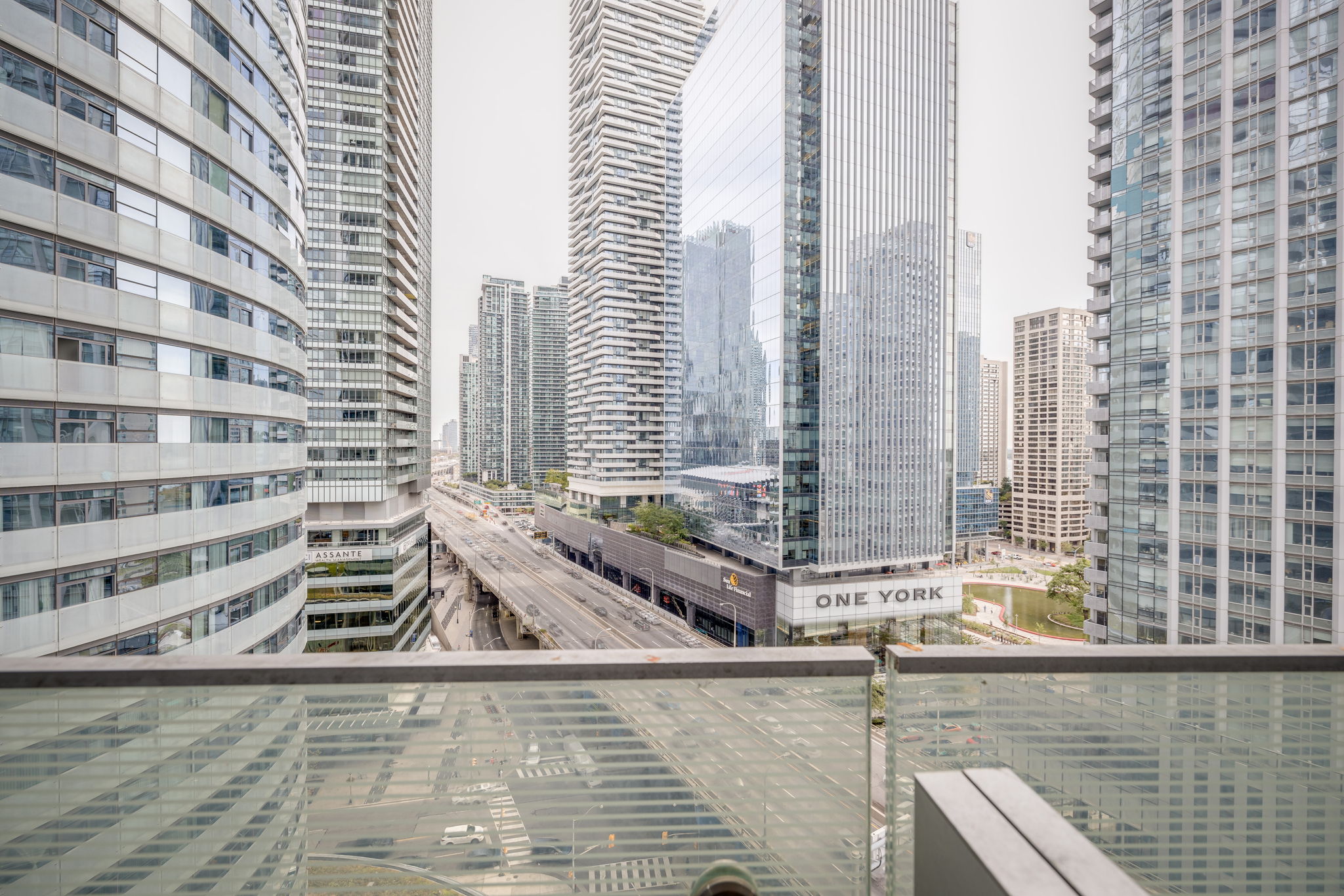 Toronto property showcase — delivered property photograph 34