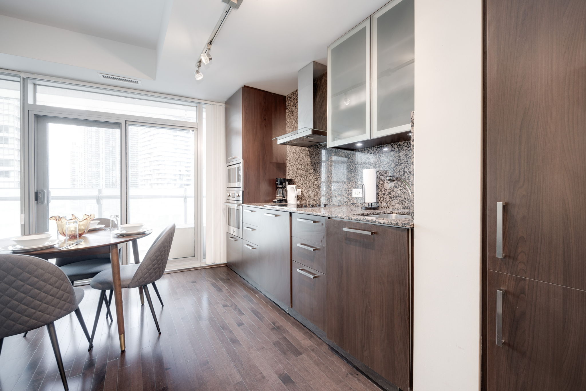 Toronto property showcase — delivered property photograph 4
