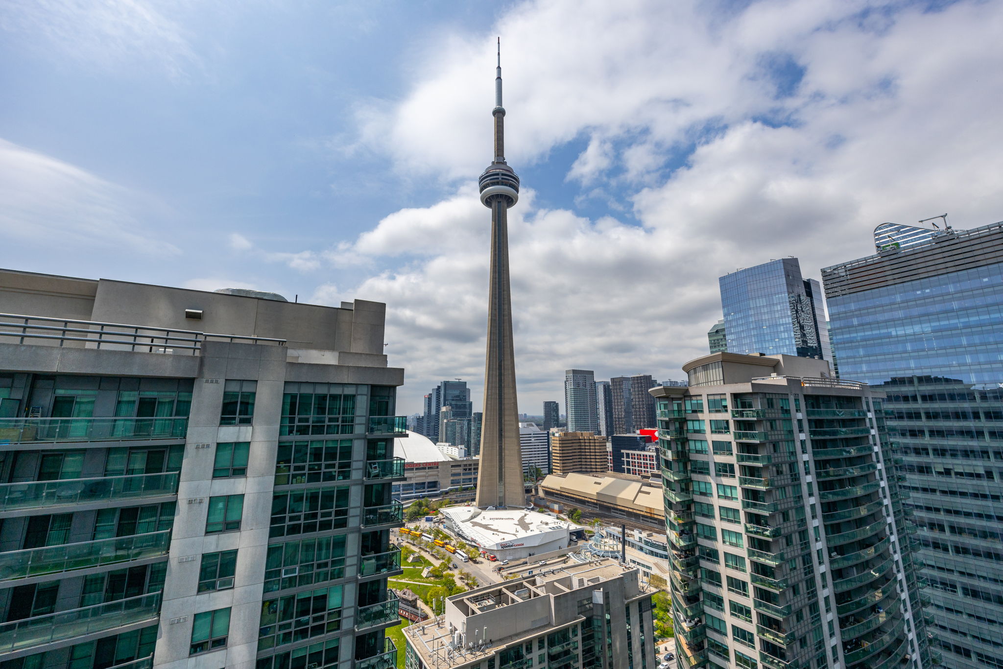 Toronto property showcase — delivered property photograph 25