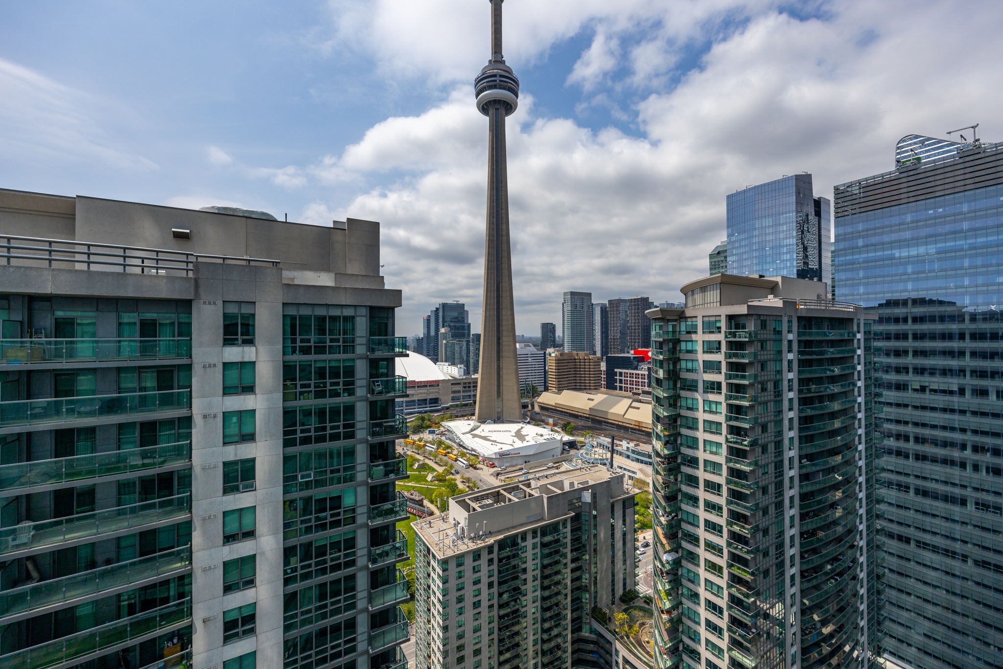 Toronto property showcase — delivered property photograph 26
