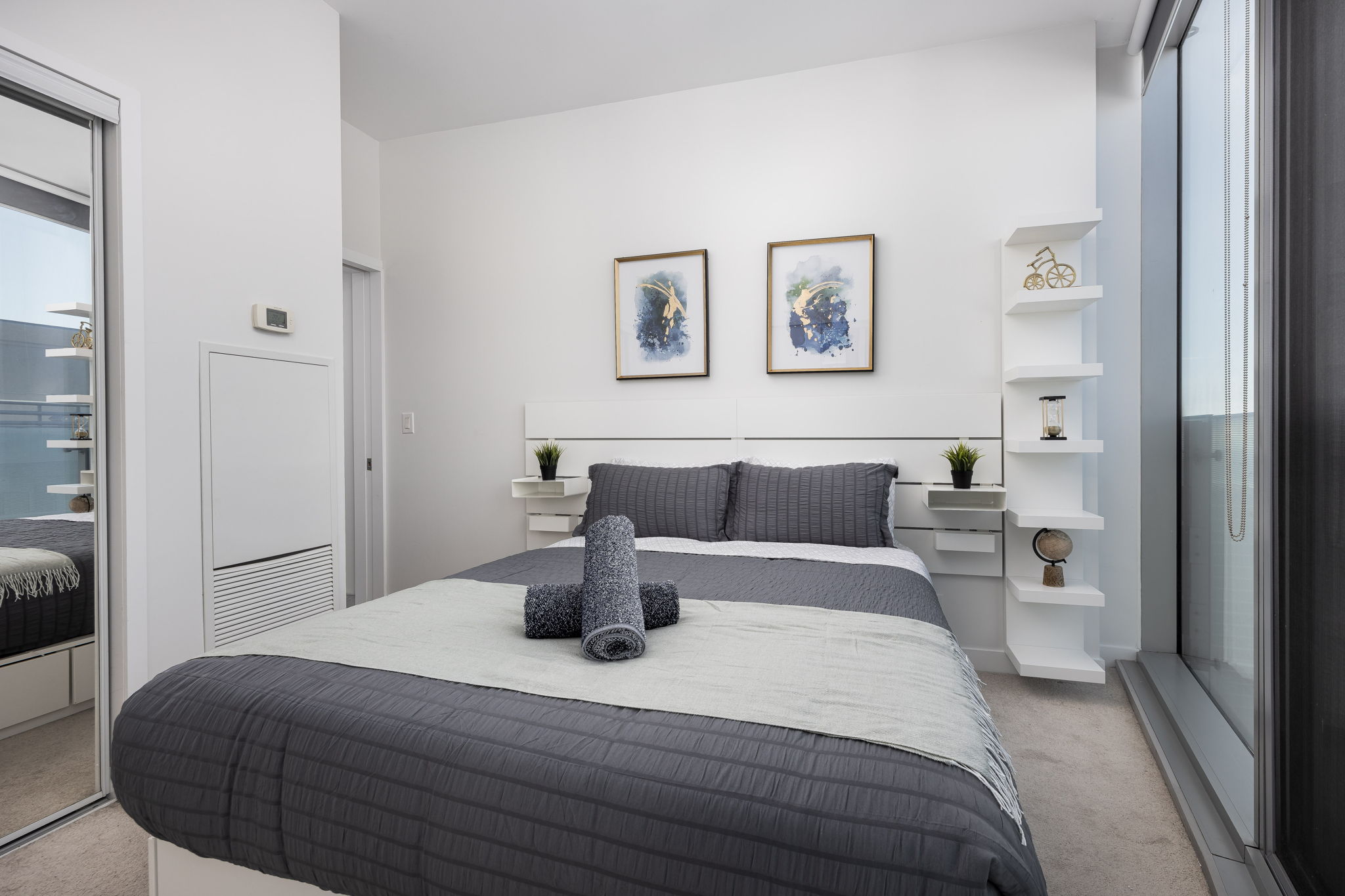 Toronto property showcase — delivered property photograph 8