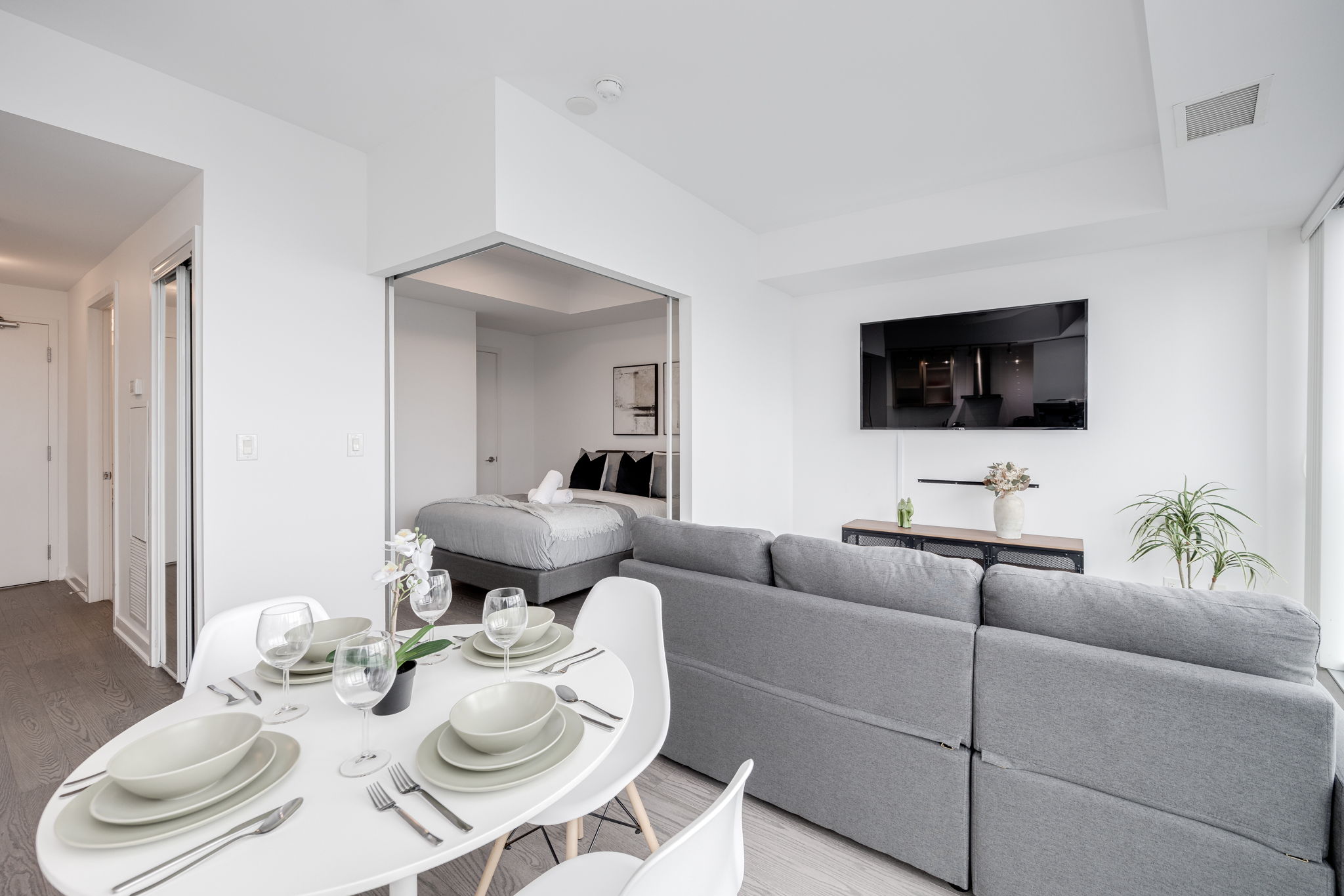 Toronto property showcase — delivered property photograph 8