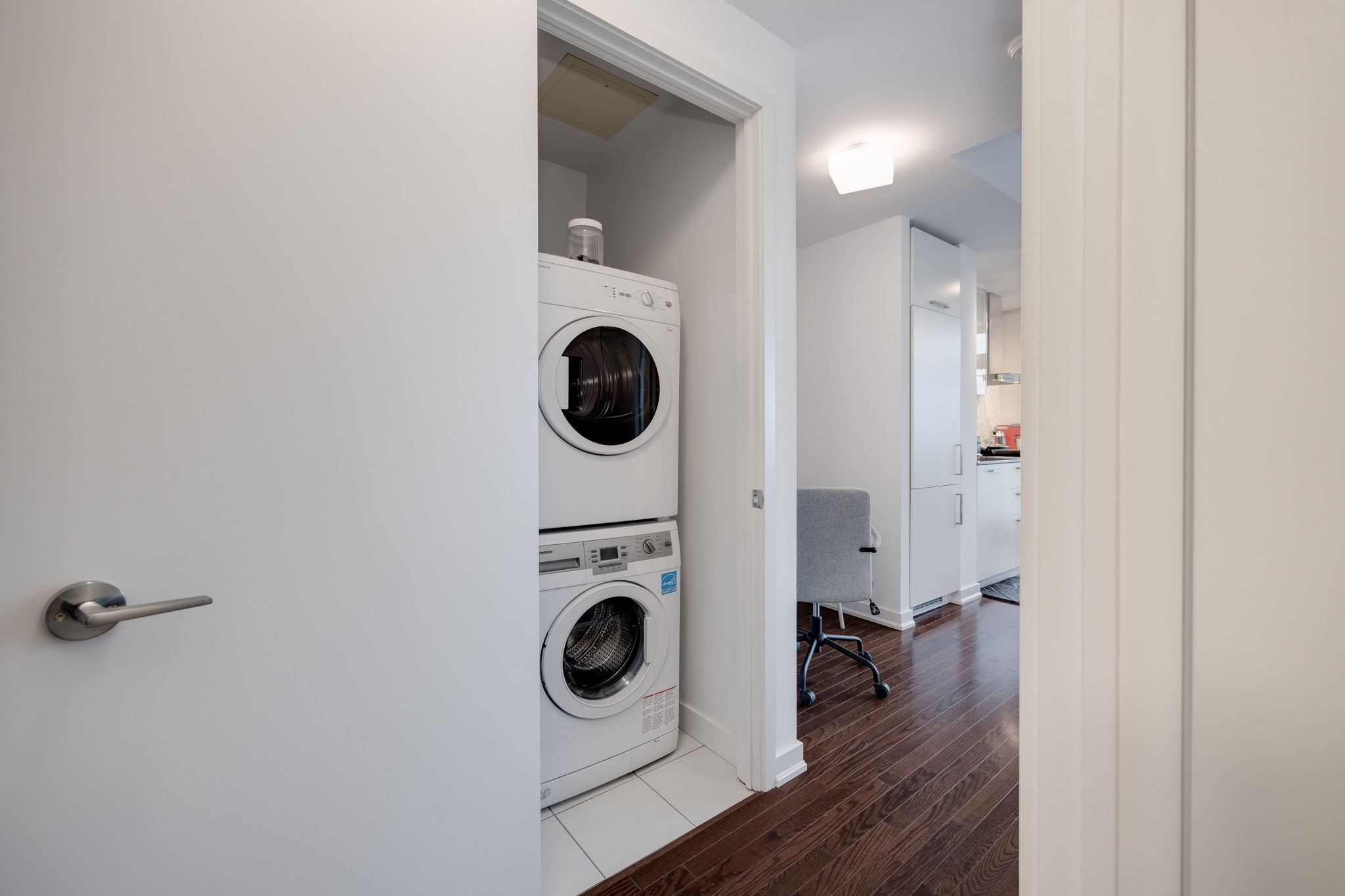 Toronto property showcase — delivered property photograph 9