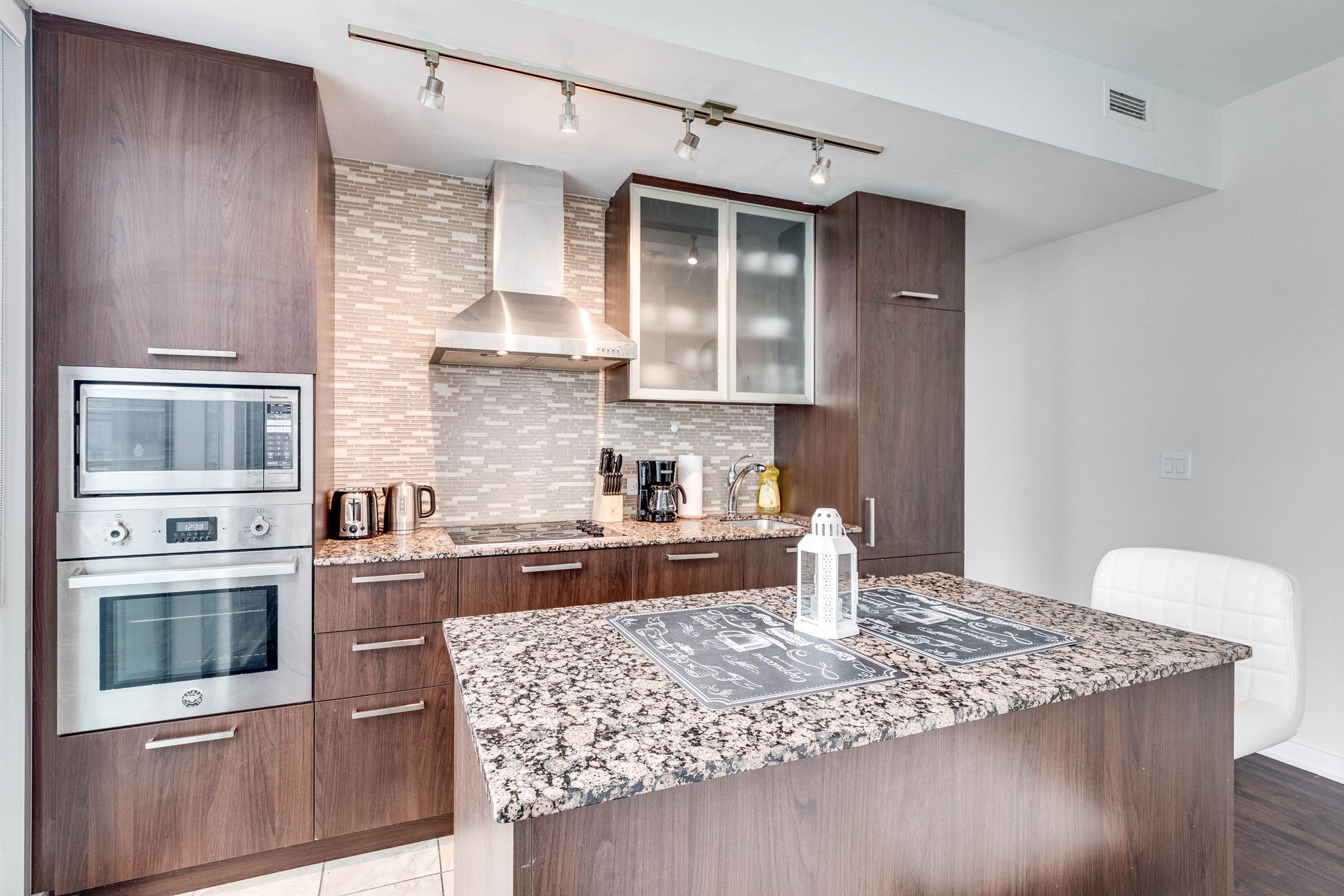 Toronto property showcase — delivered property photograph 4
