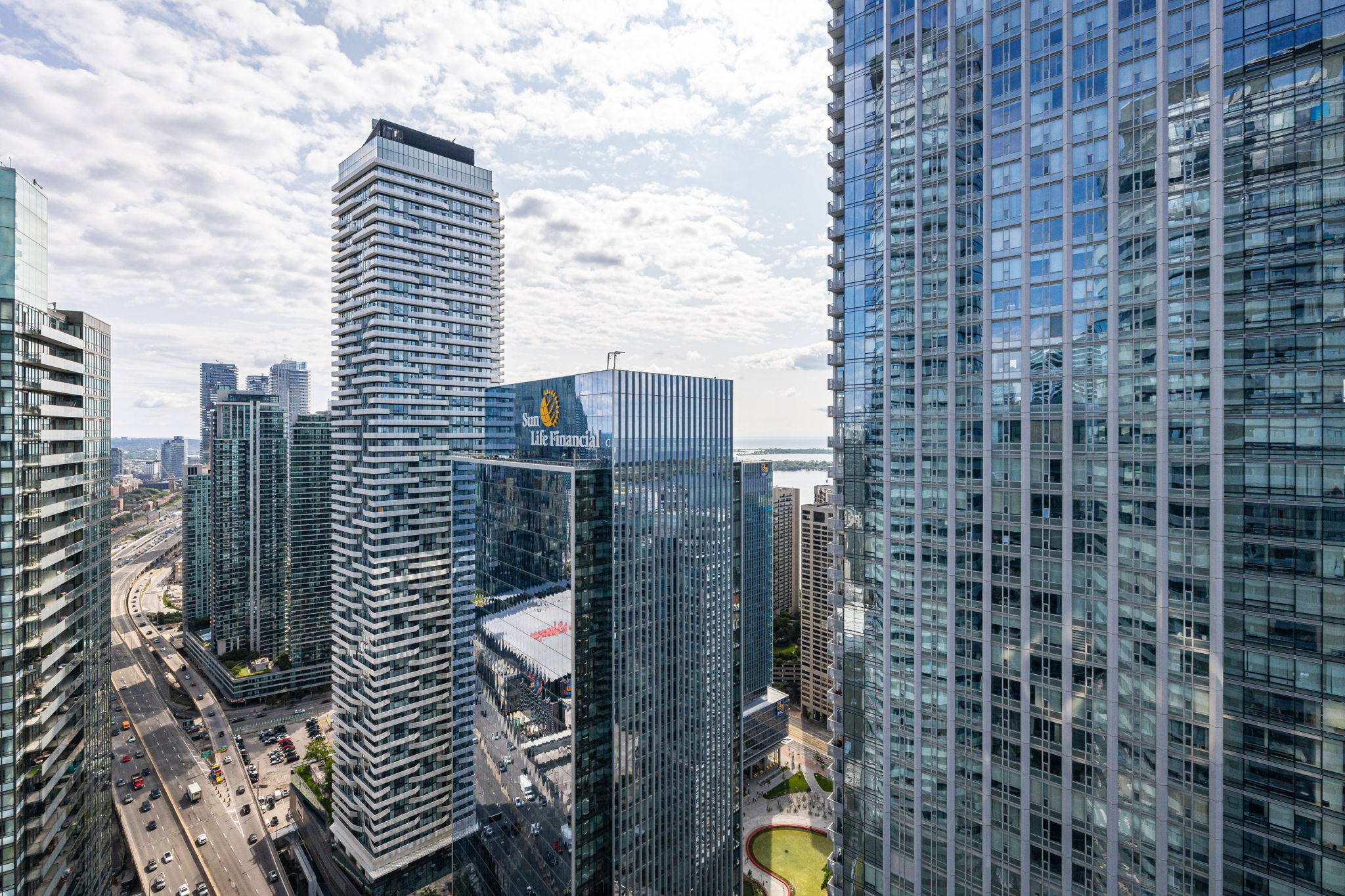 Toronto property showcase — delivered property photograph 30