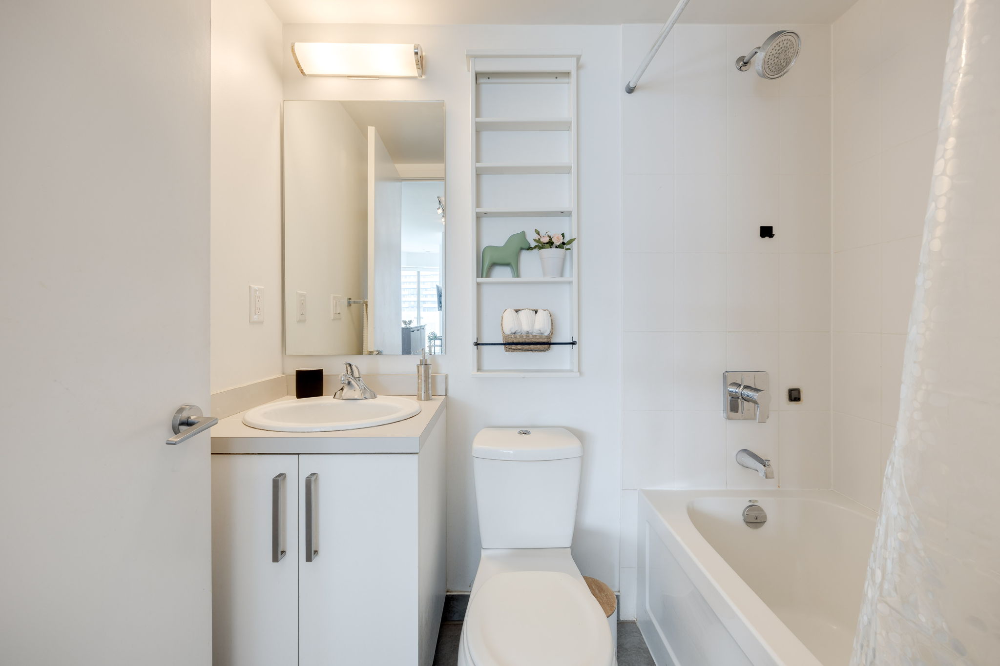 Toronto property showcase — delivered property photograph 9
