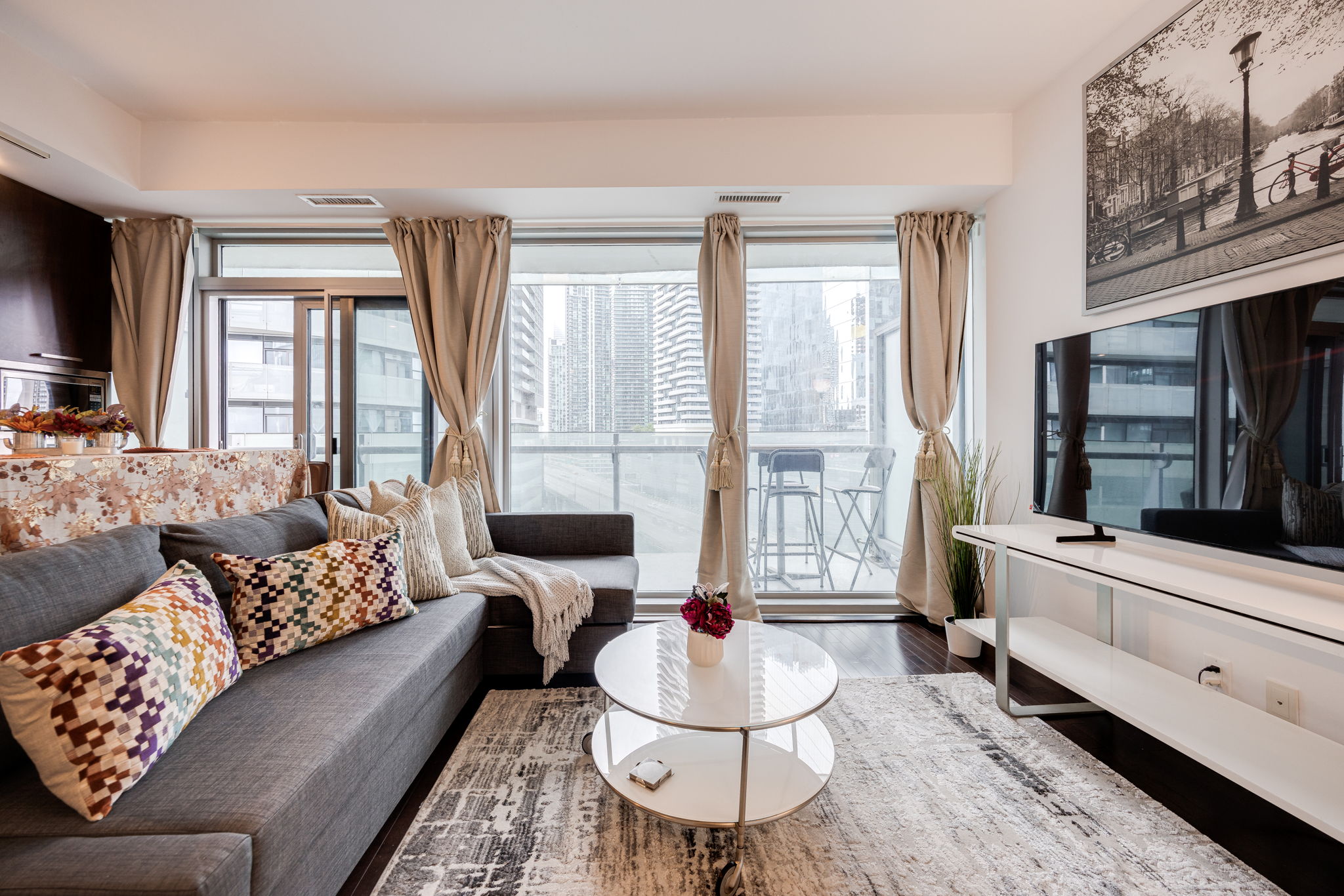 Toronto property showcase — delivered property photograph 5