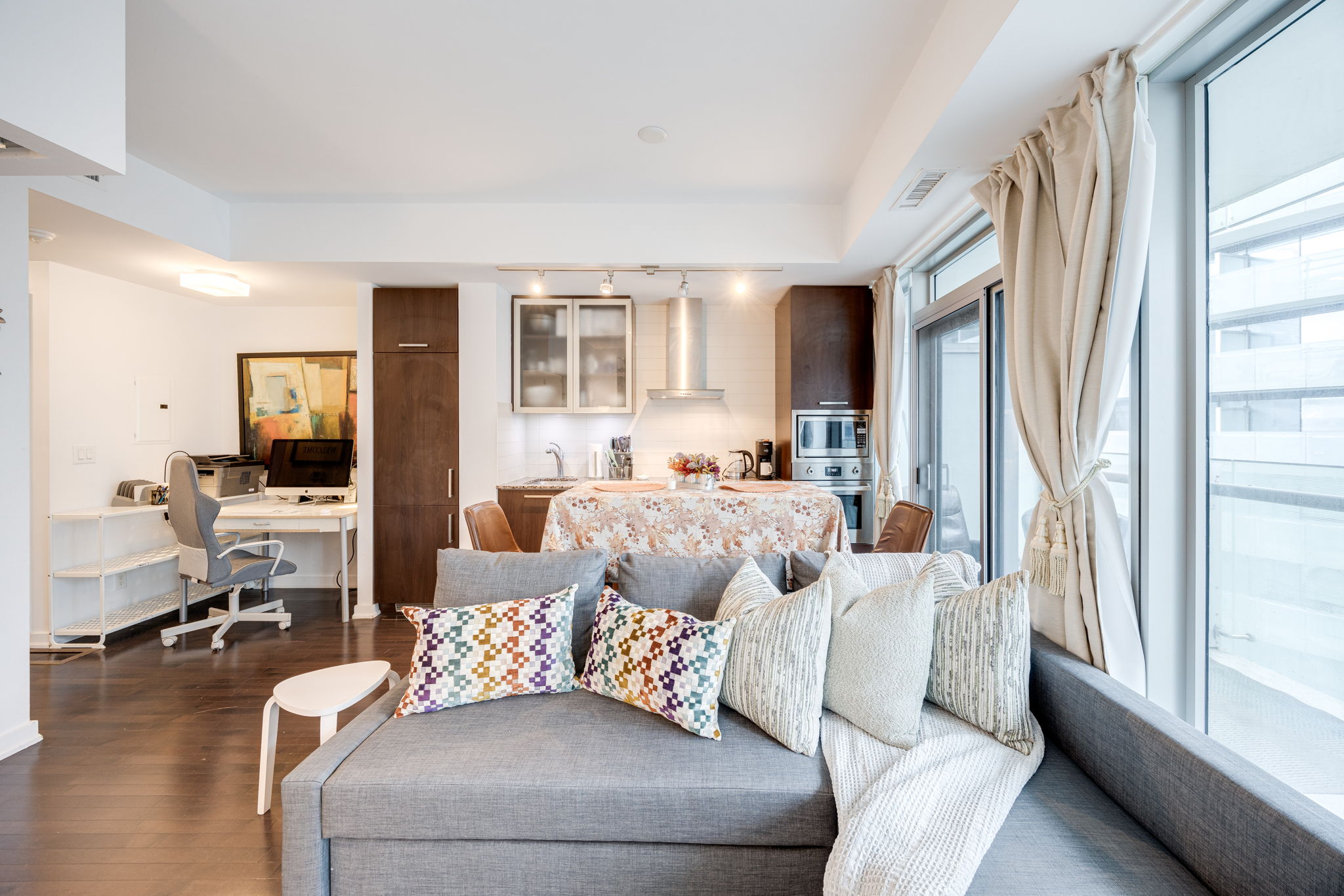 Toronto property showcase — delivered property photograph 7