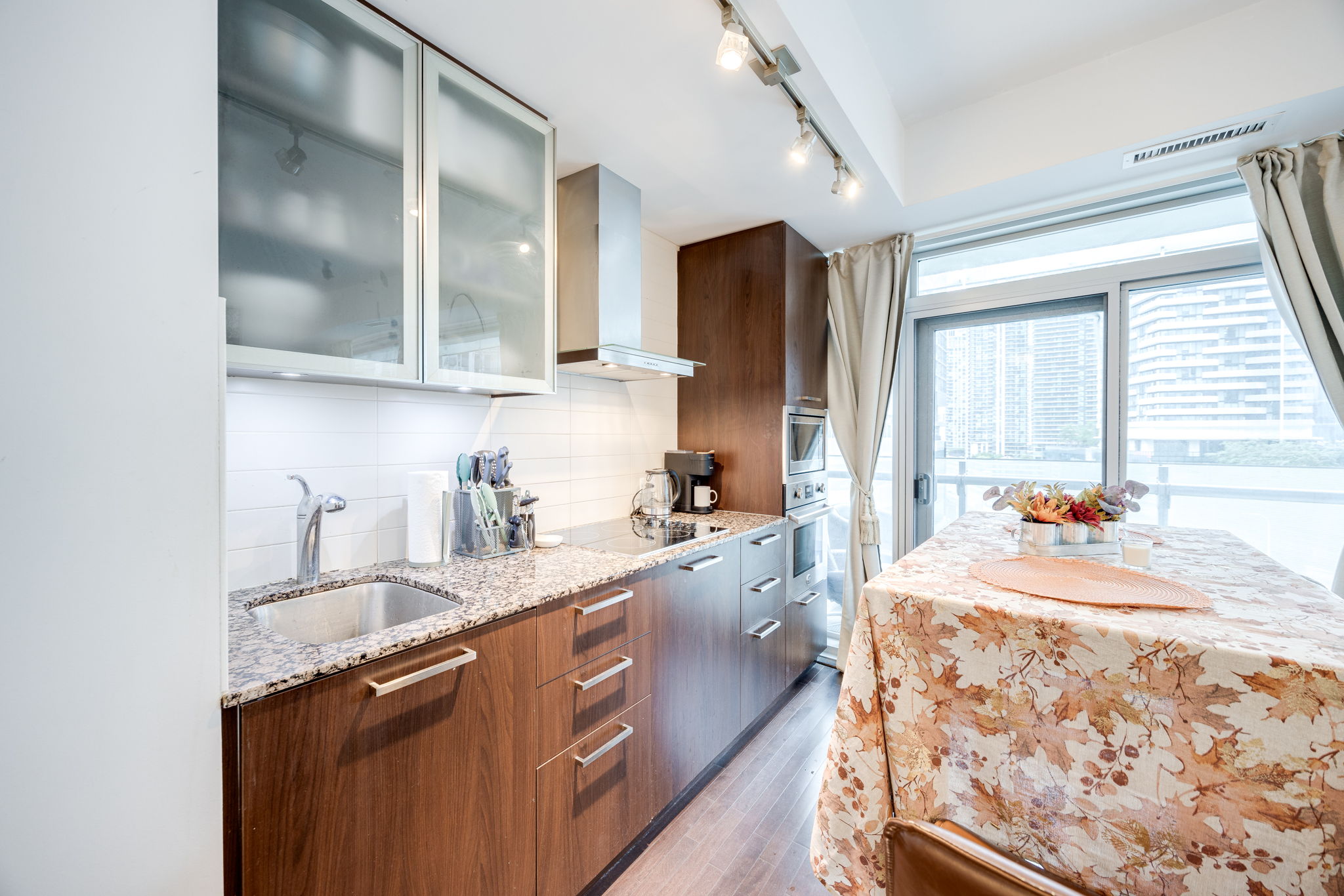 Toronto property showcase — delivered property photograph 8