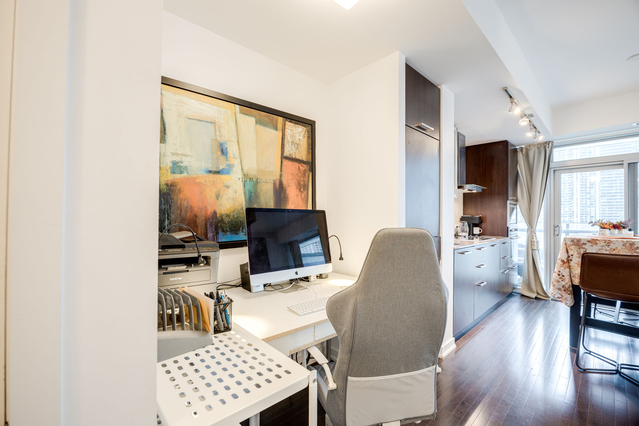 Toronto property showcase — delivered property photograph 11