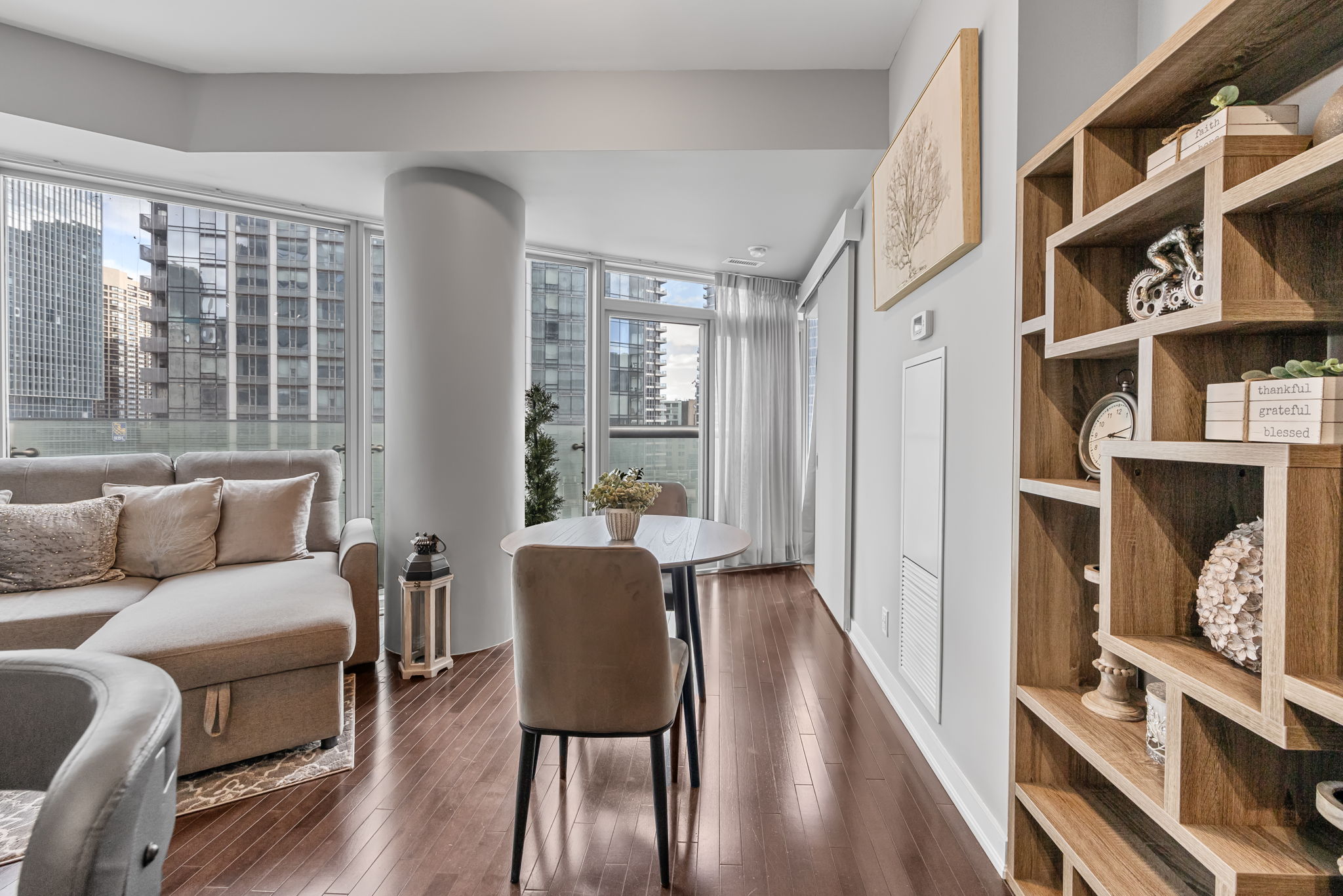 Toronto property showcase — delivered property photograph 3