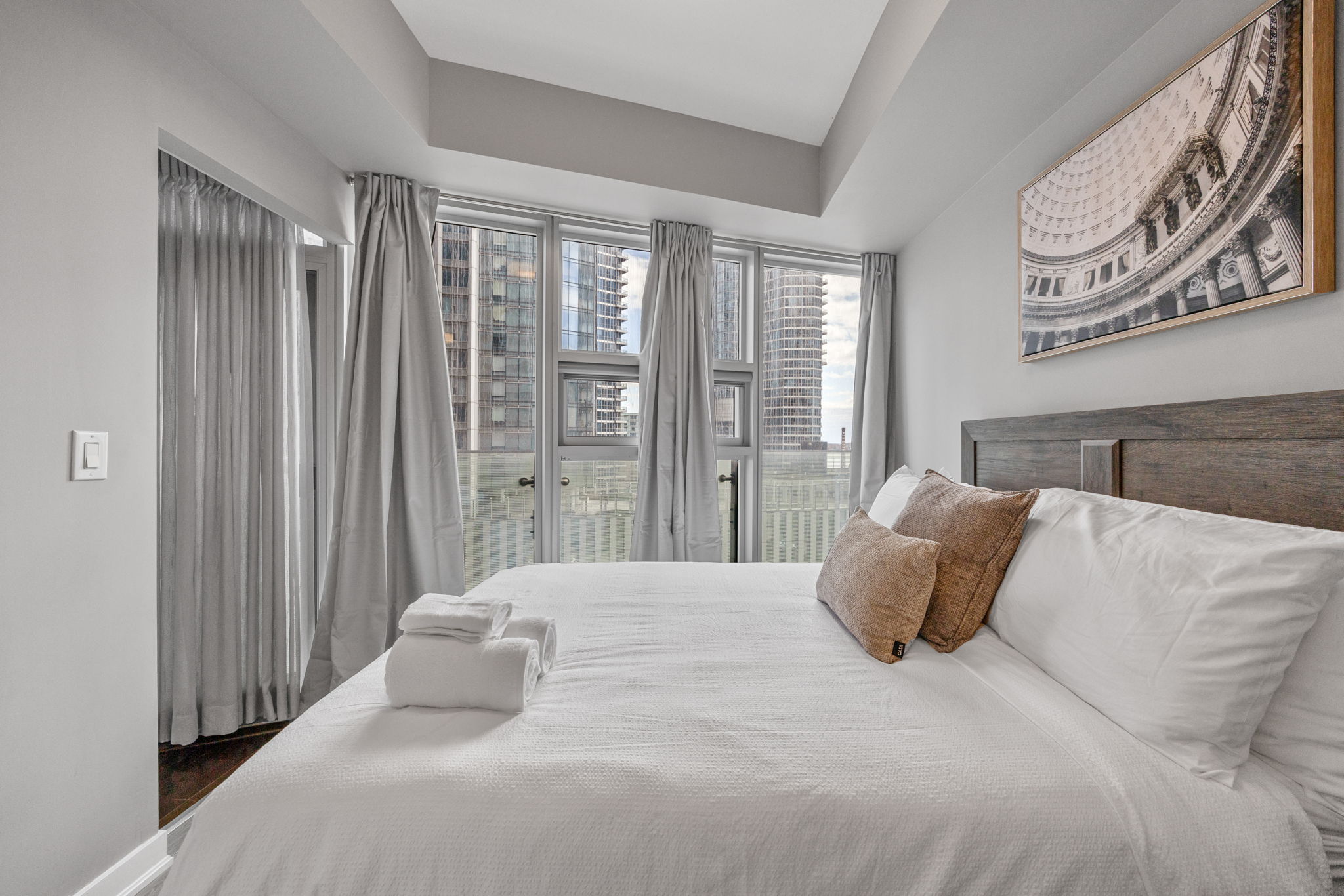 Toronto property showcase — delivered property photograph 15