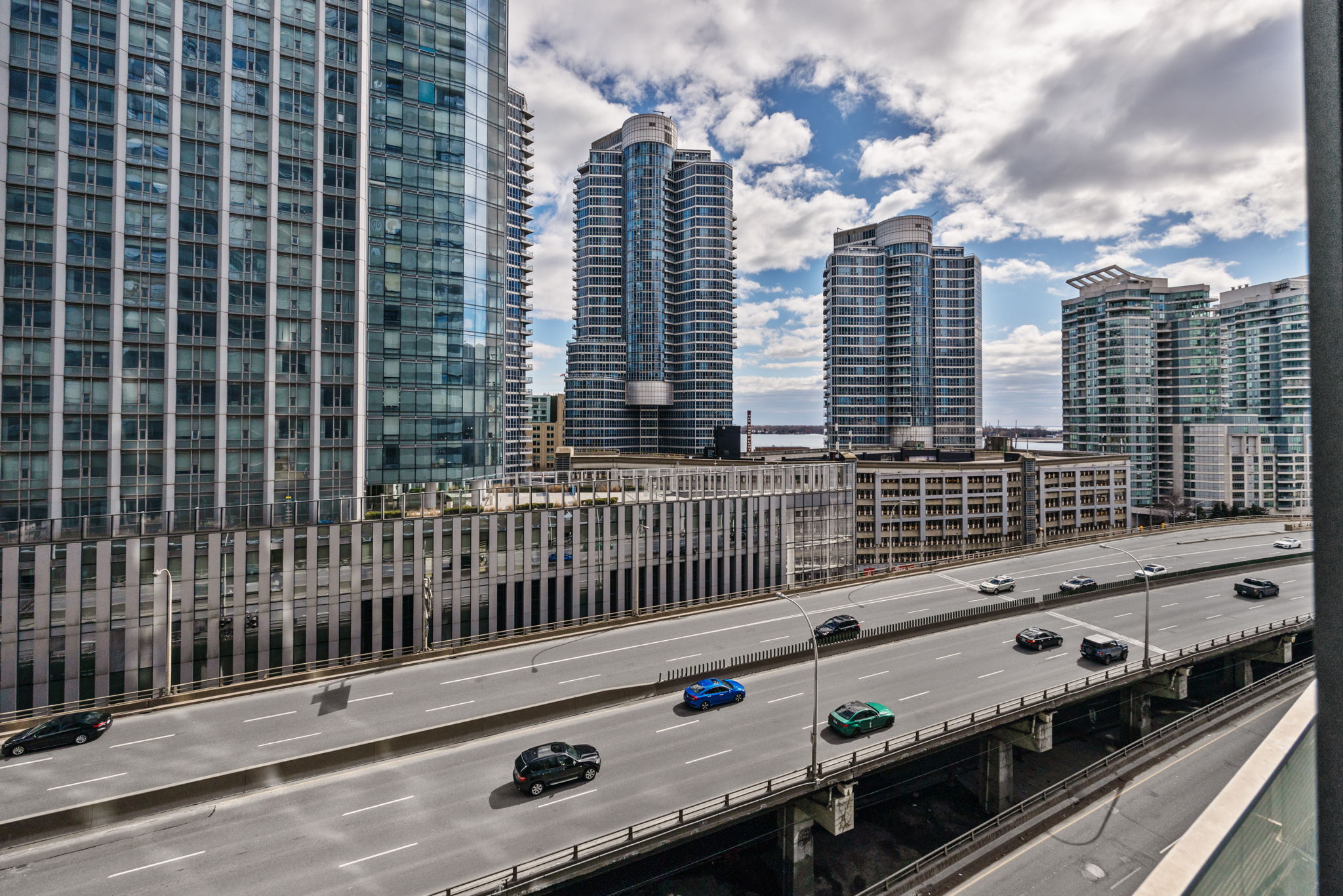 Toronto property showcase — delivered property photograph 32