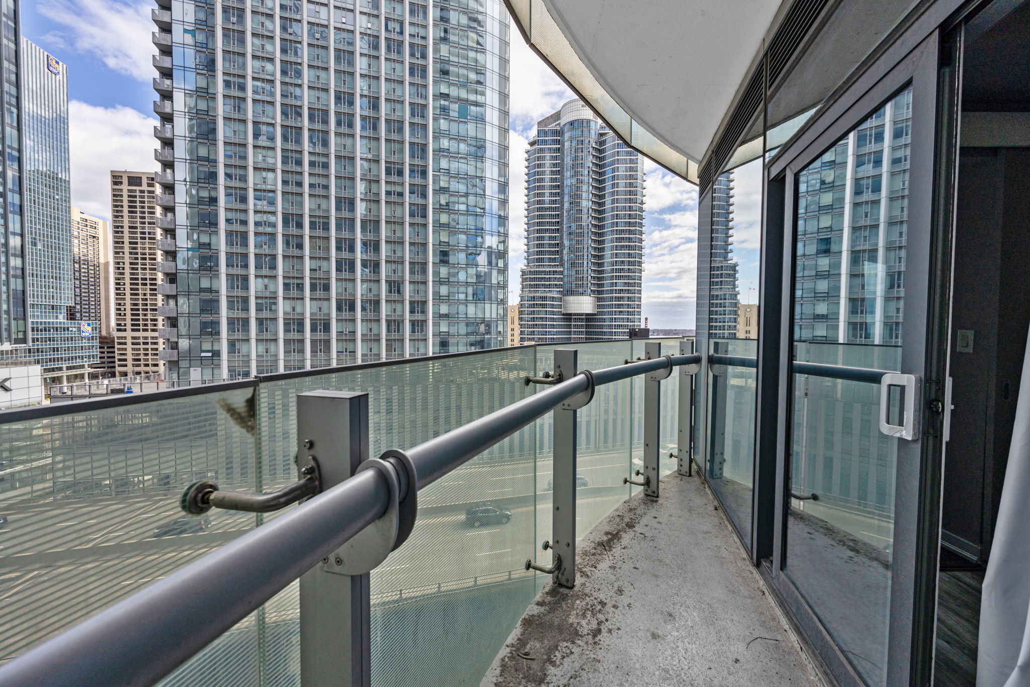 Toronto property showcase — delivered property photograph 34
