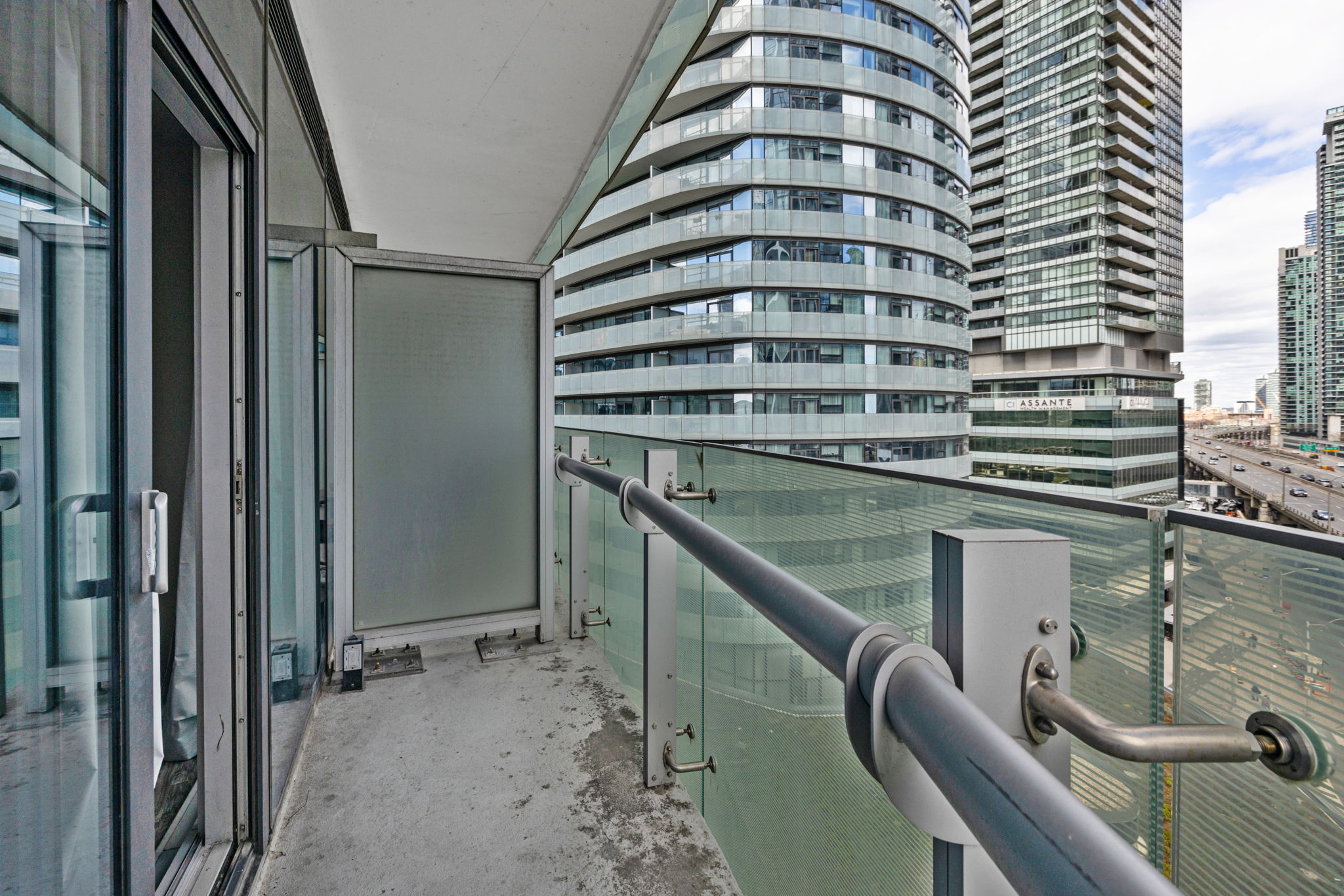 Toronto property showcase — delivered property photograph 35