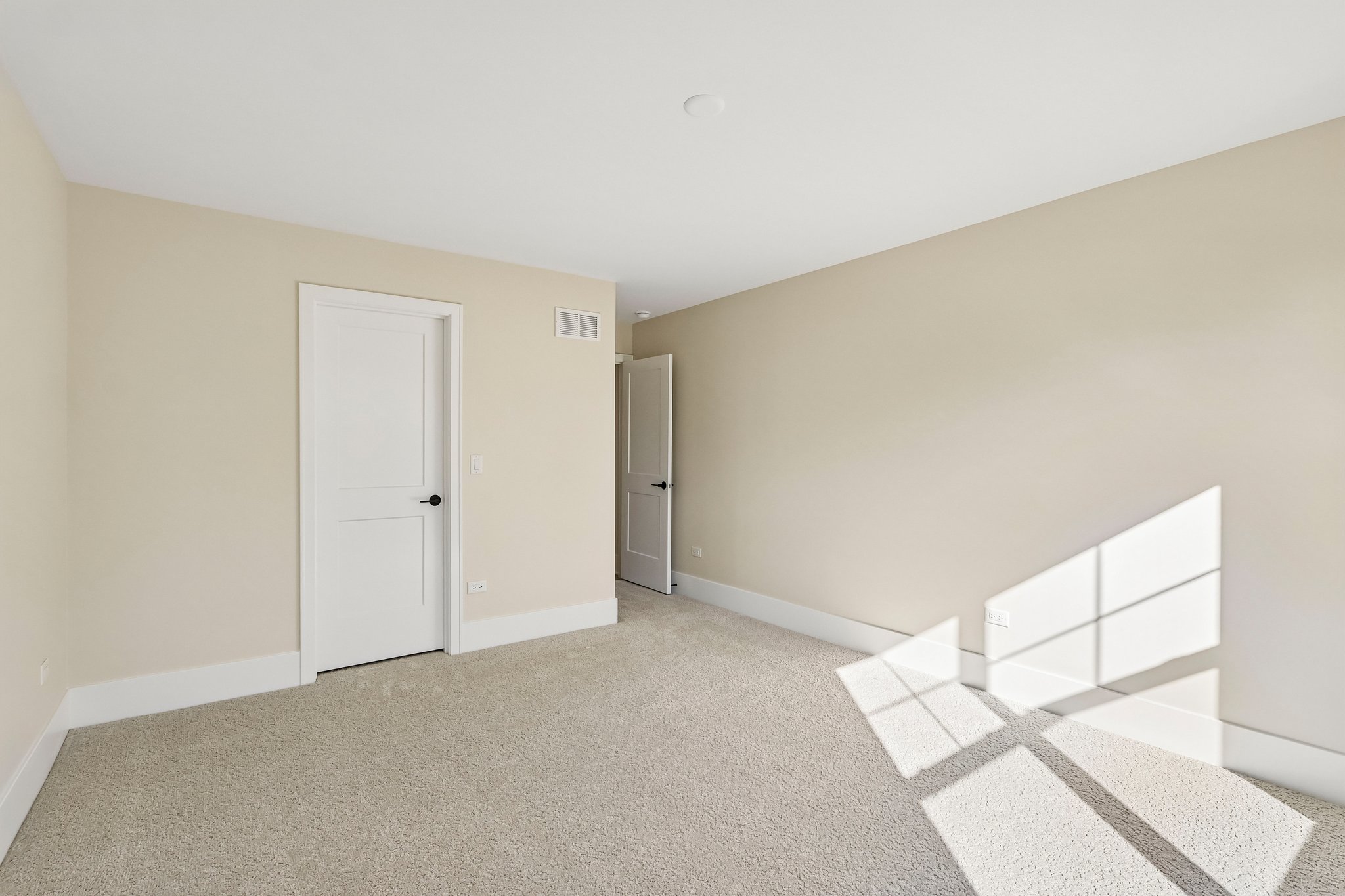 39th St-S2410-024.jpg