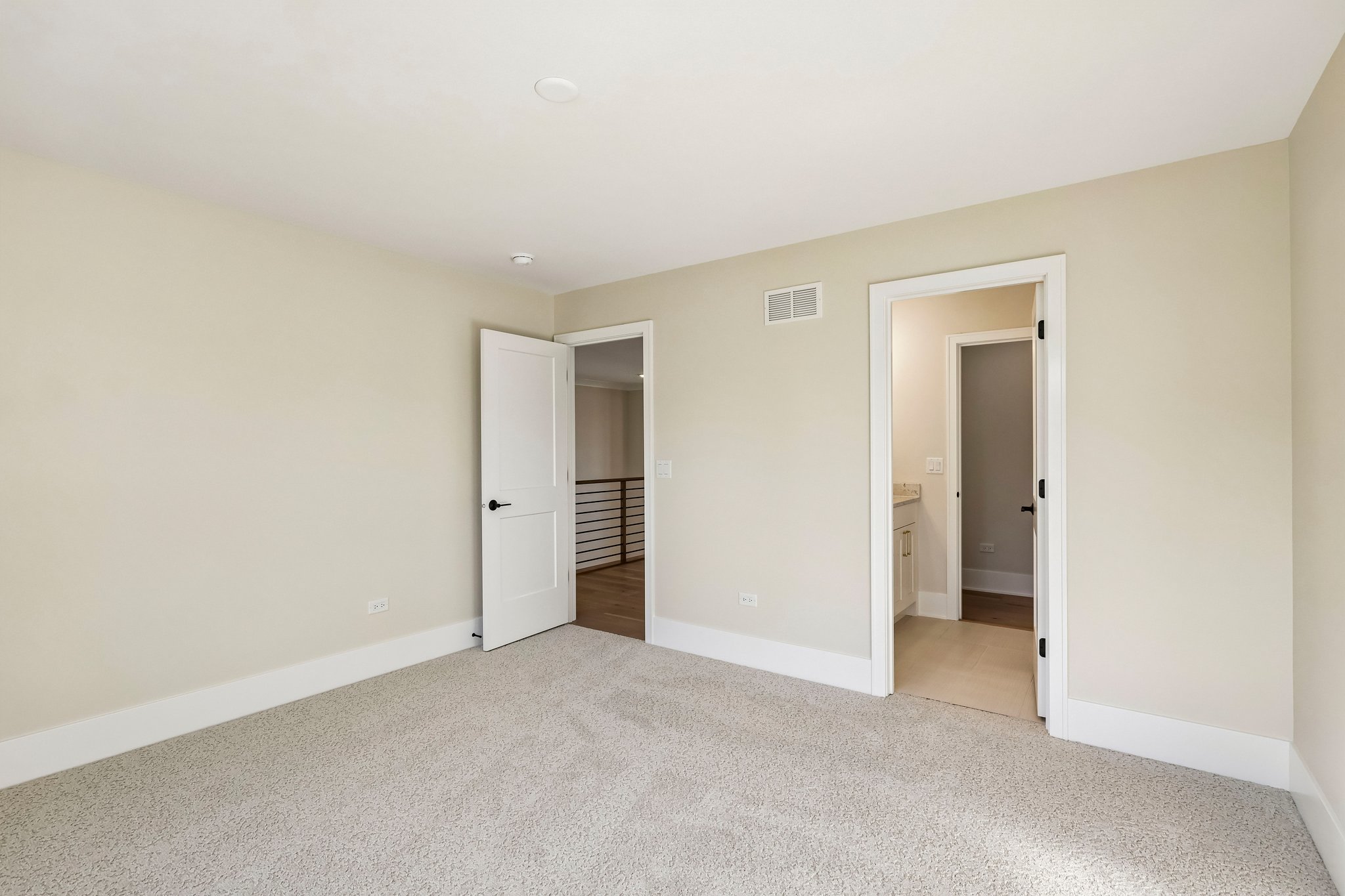39th St-S2410-026.jpg