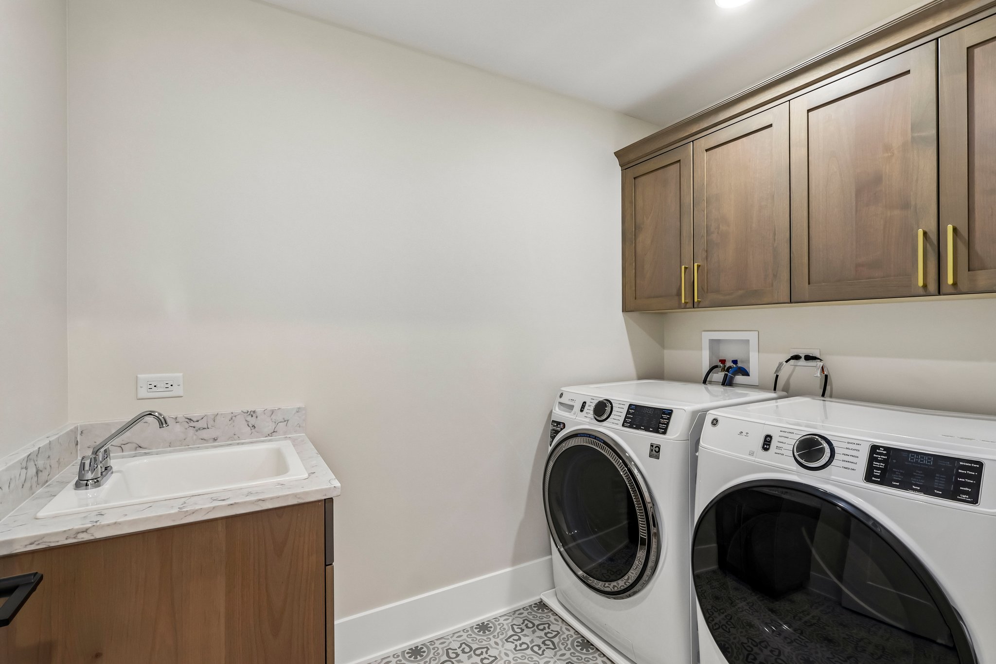 39th St-S2410-032.jpg
