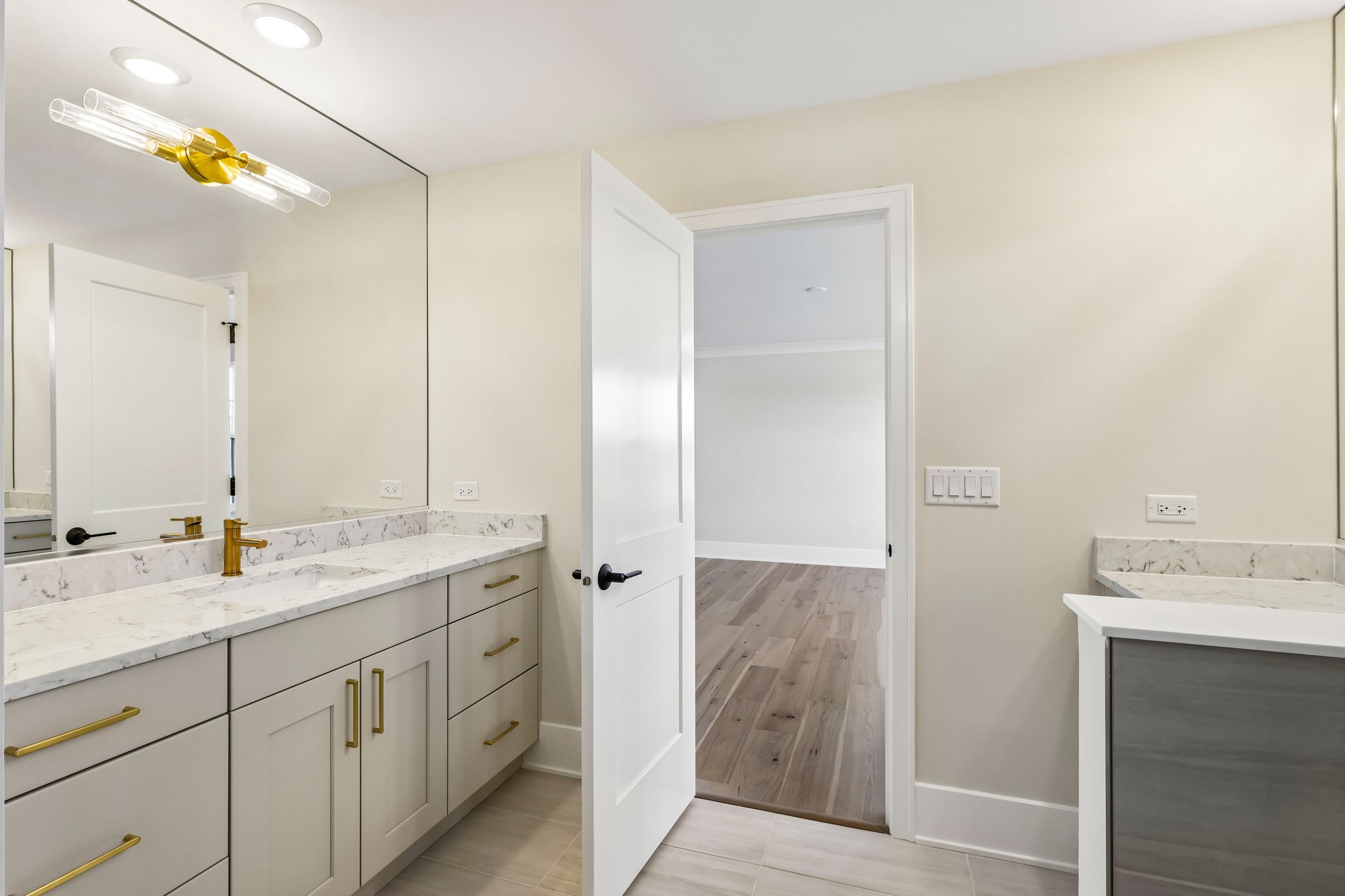 39th St-S2410-041.jpg
