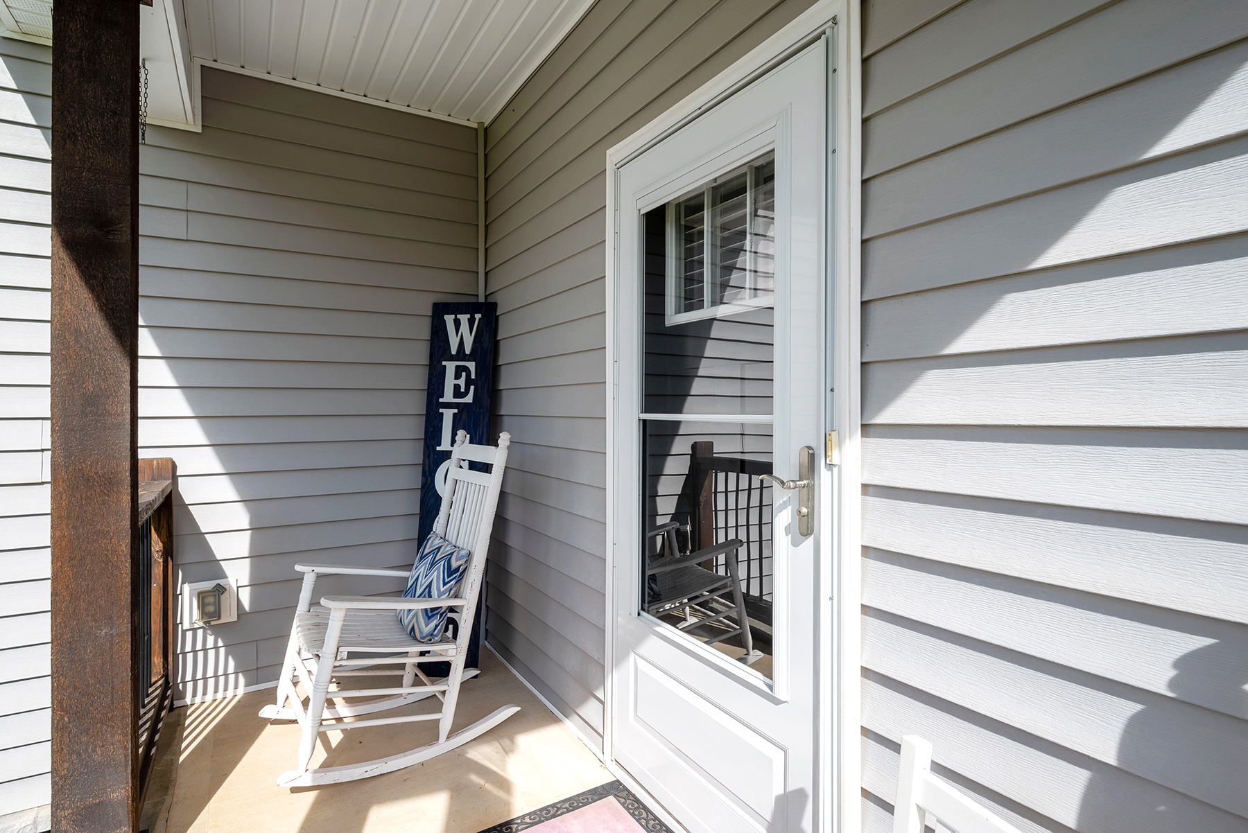 Front Entry Detail