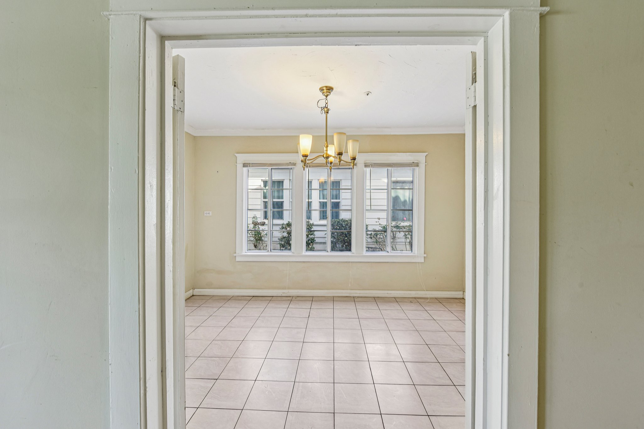 Ardmore Dr-S2402-010.jpg