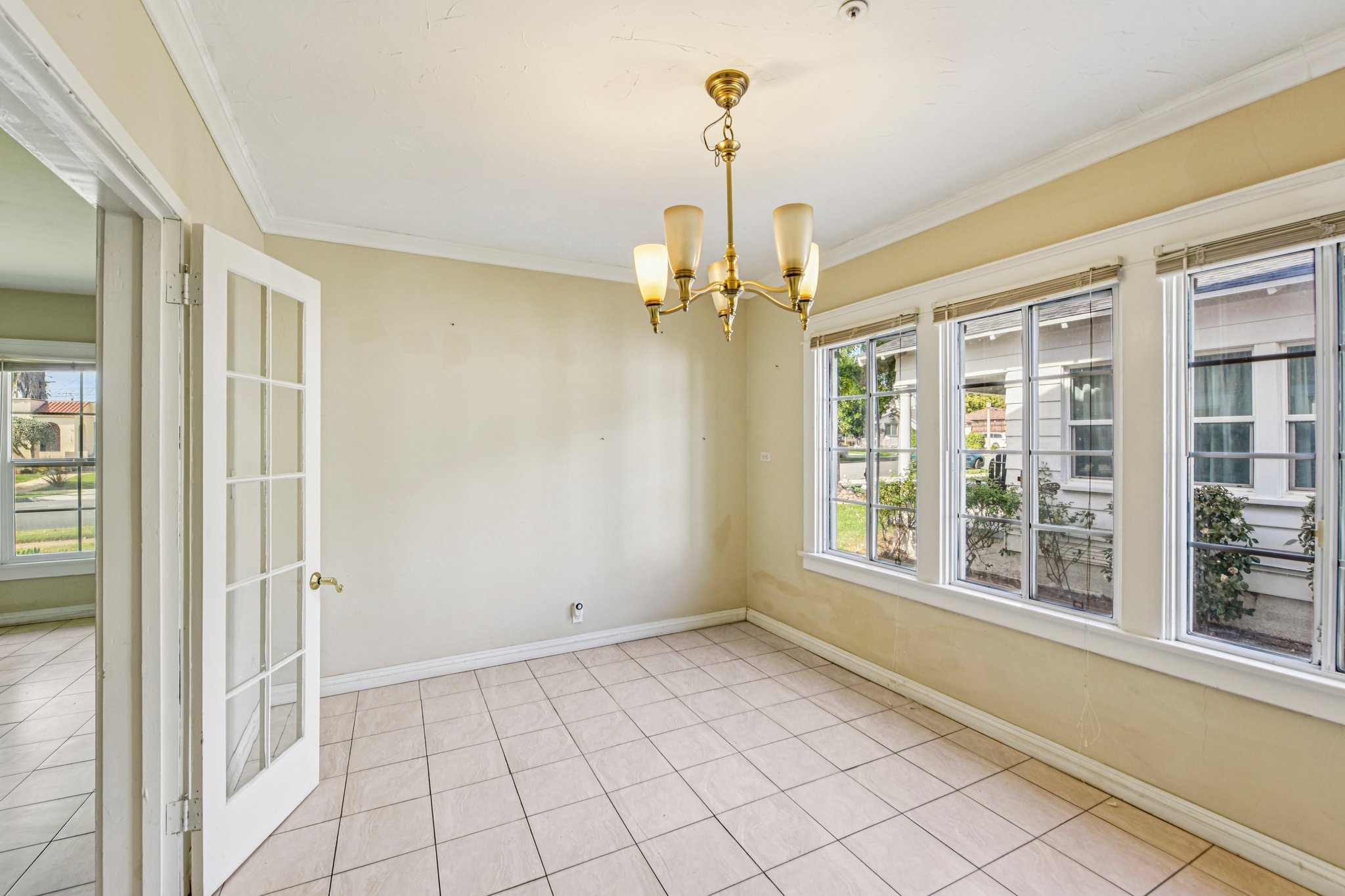 Ardmore Dr-S2402-011.jpg