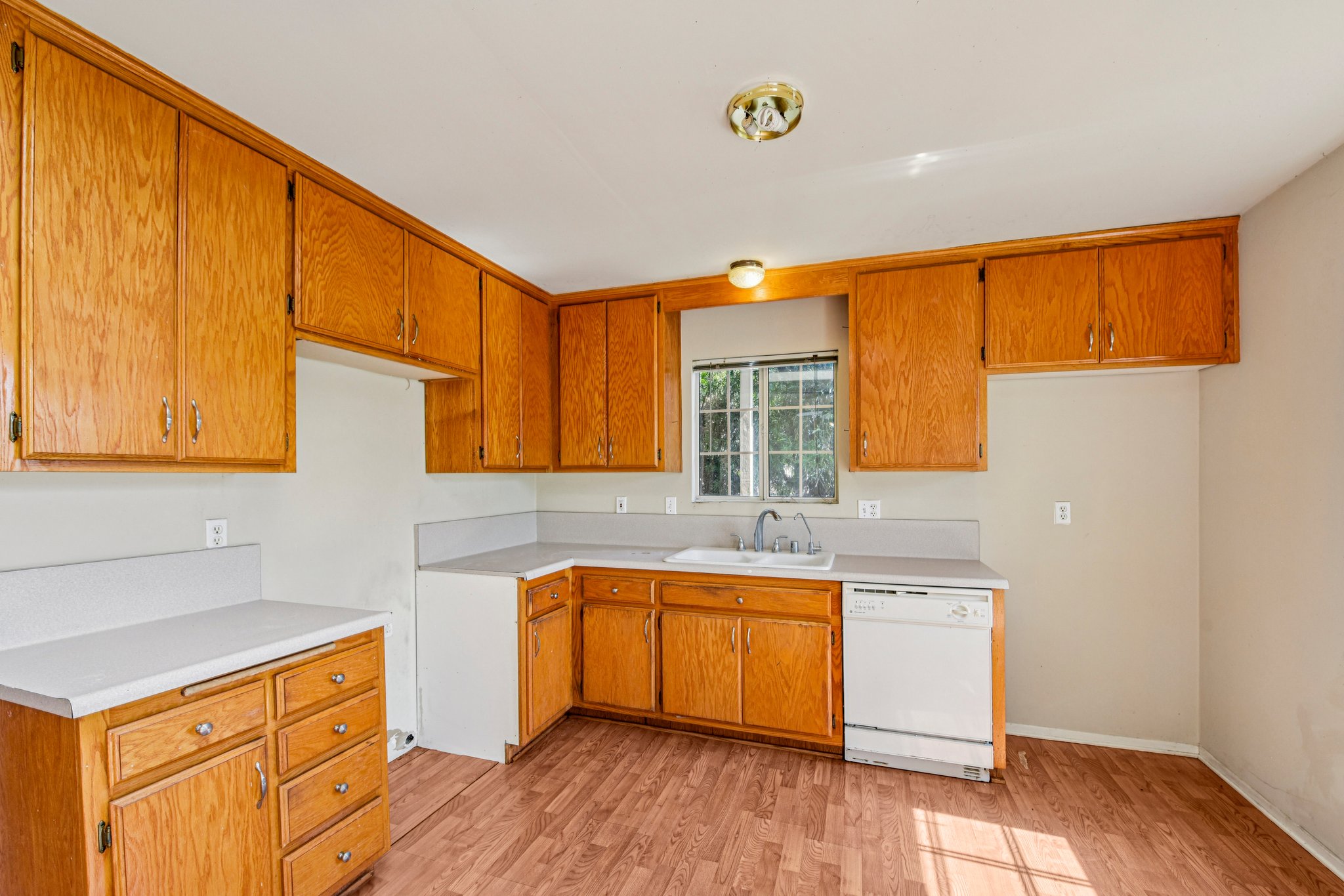 Ardmore Dr-S2402-023.jpg