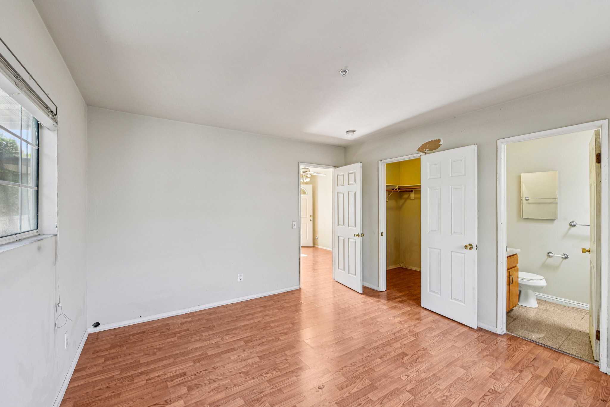 Ardmore Dr-S2402-027.jpg