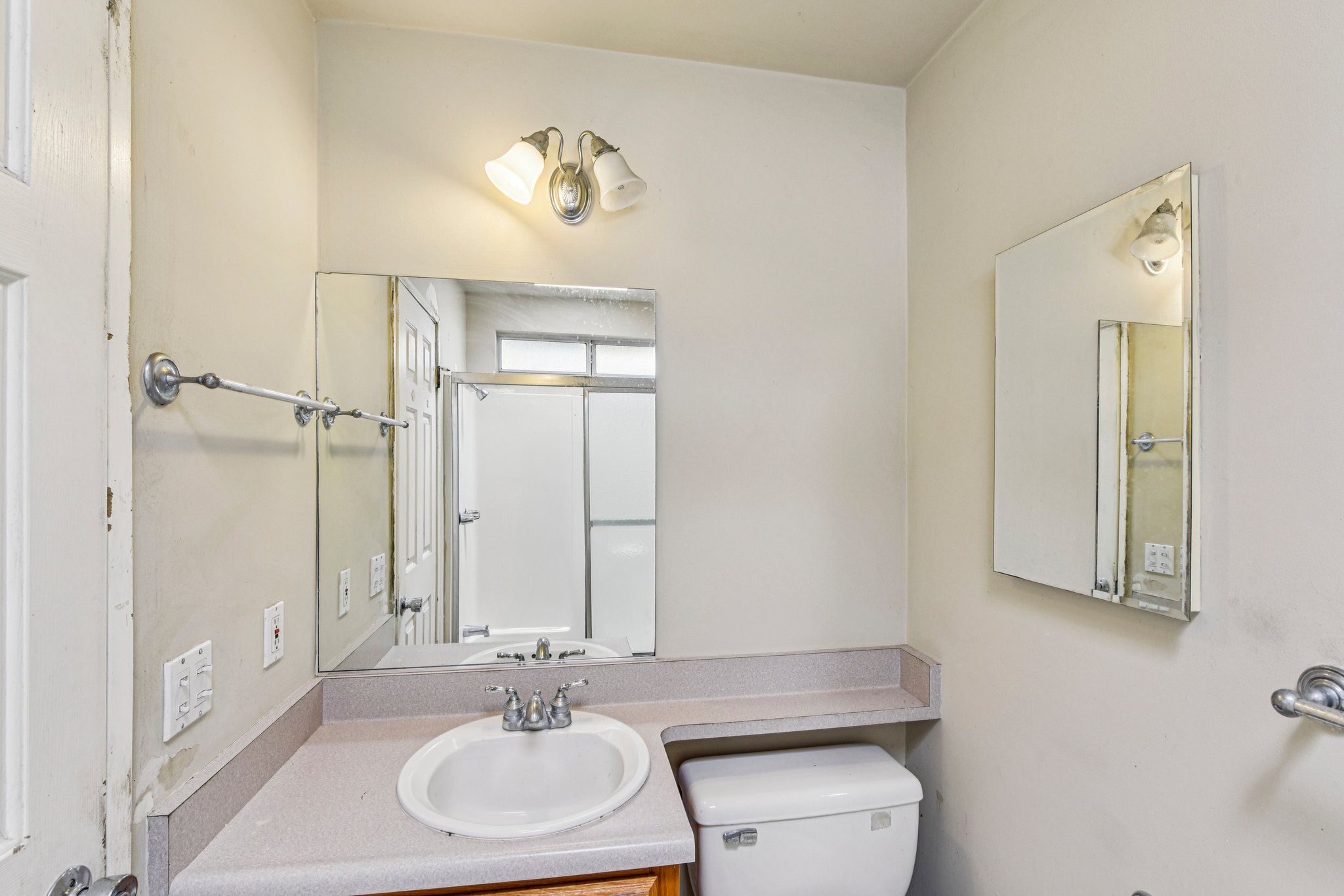 Ardmore Dr-S2402-031.jpg