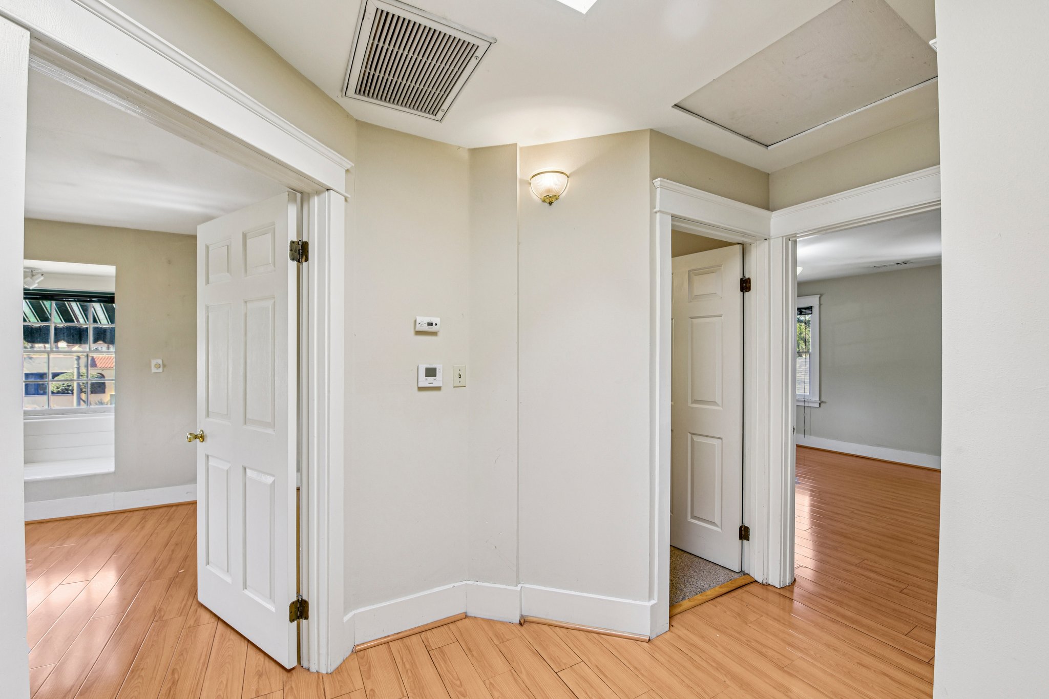 Ardmore Dr-S2402-037.jpg