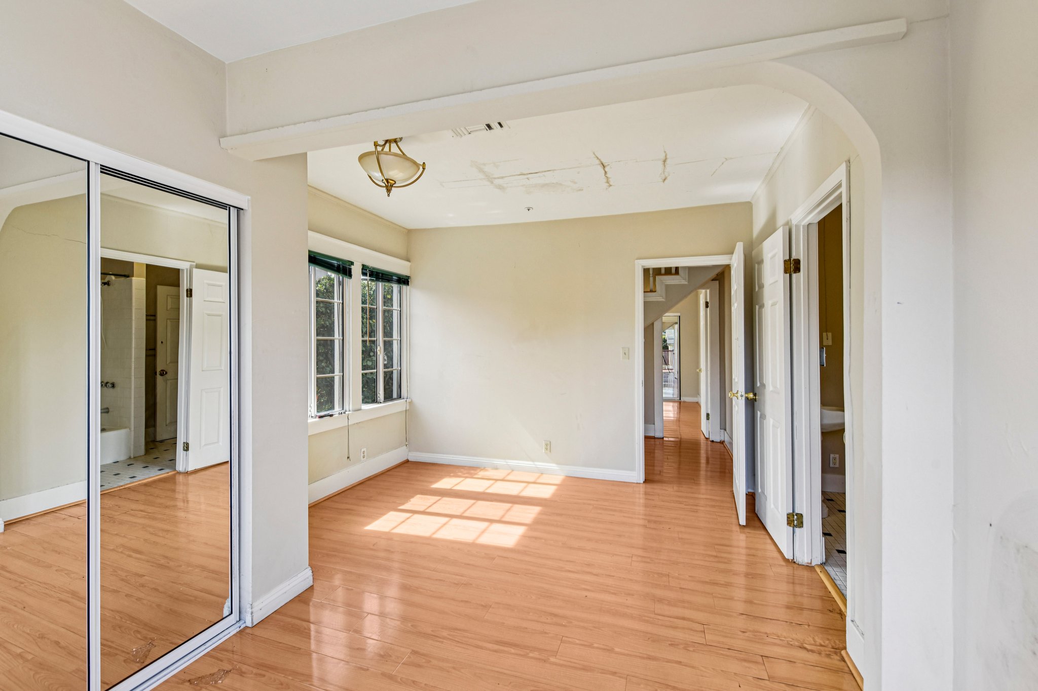 Ardmore Dr-S2402-049.jpg