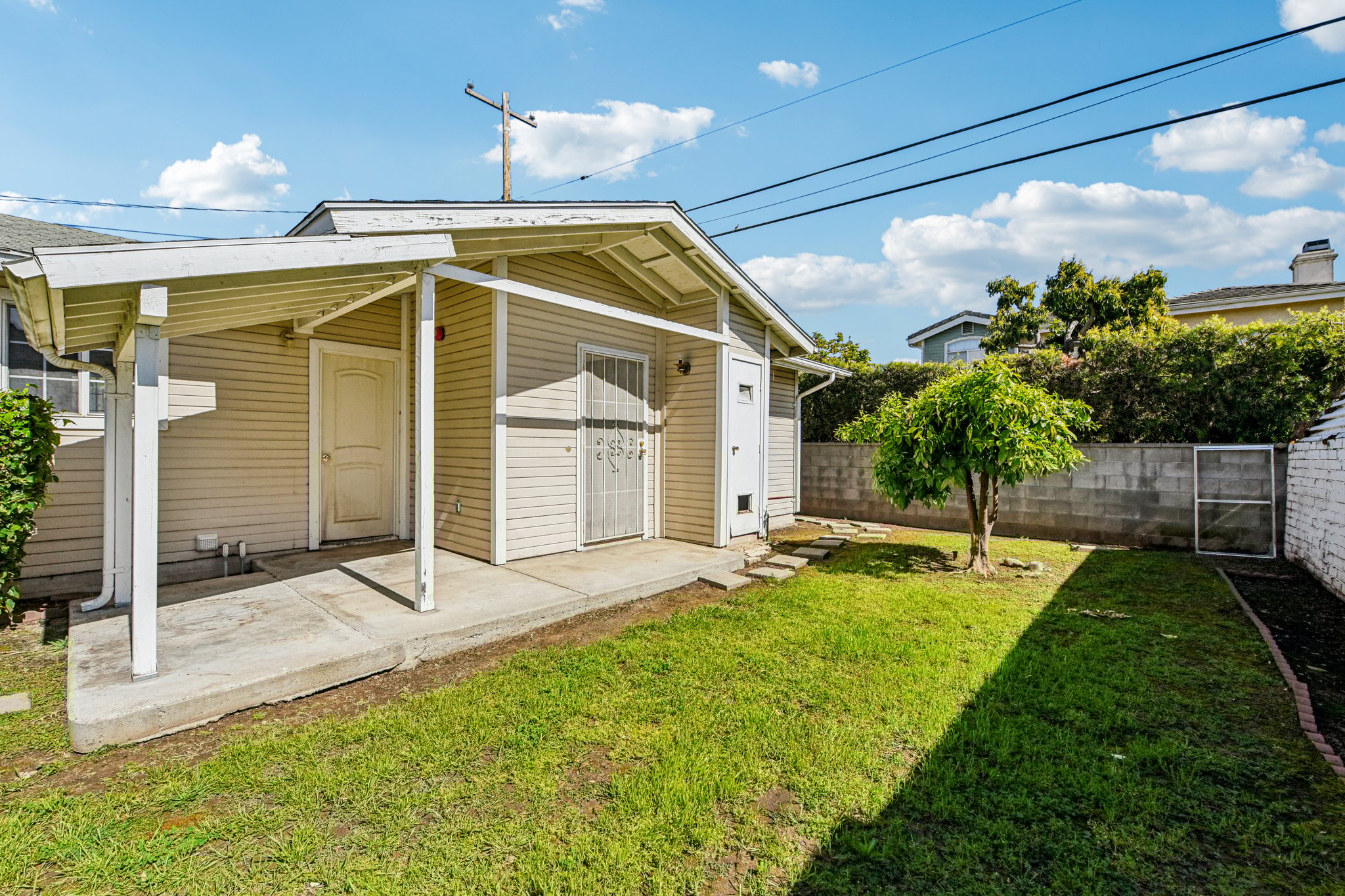 Ardmore Dr-S2402-058.jpg