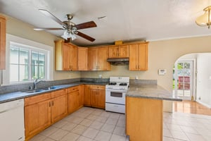 Ardmore Dr-S2402-017.jpg