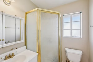 Ardmore Dr-S2402-043.jpg