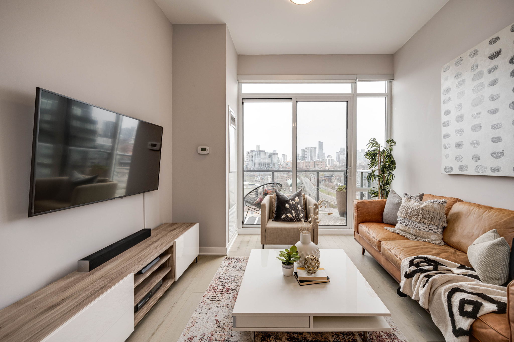Toronto property showcase — delivered property photograph 12