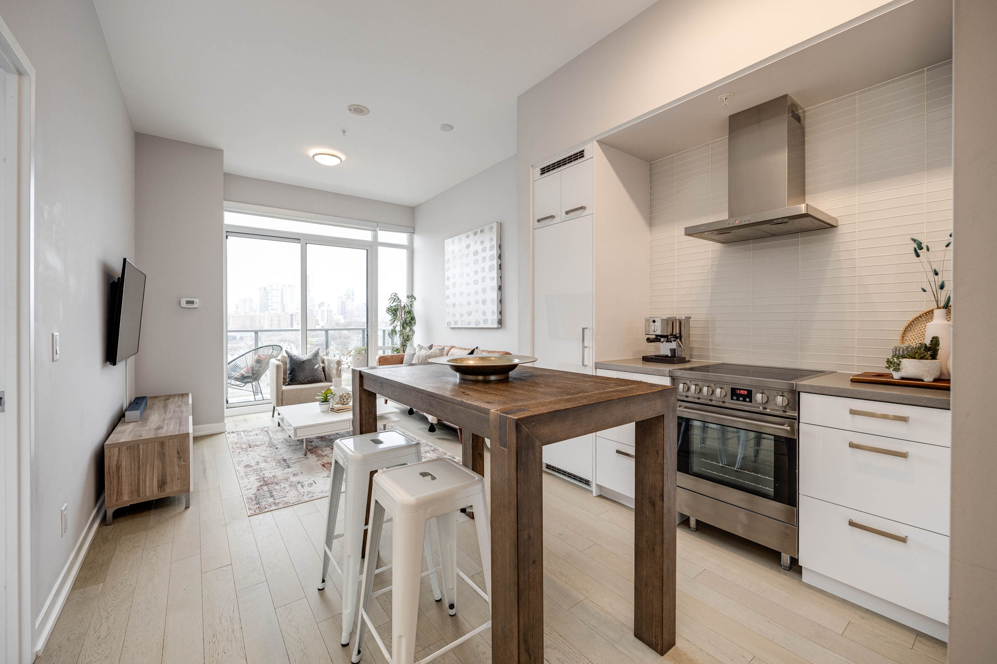 Toronto property showcase — delivered property photograph 5