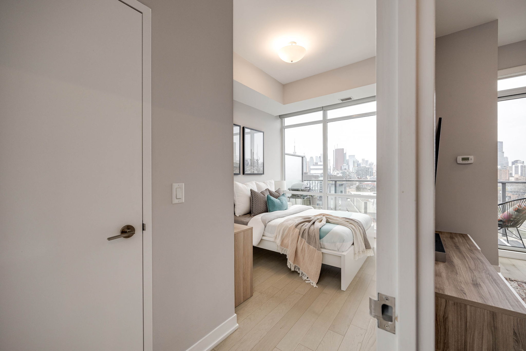 Toronto property showcase — delivered property photograph 16