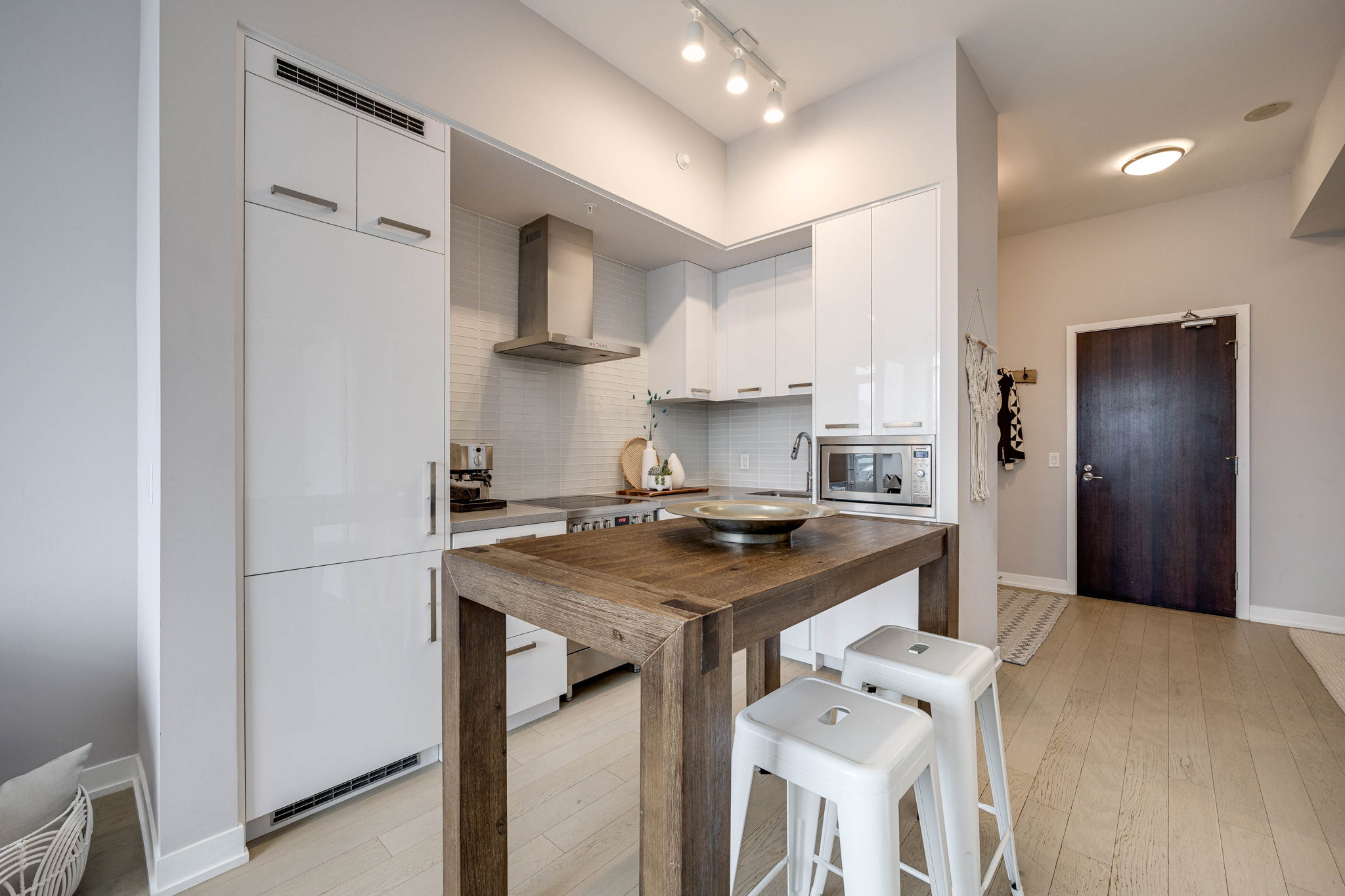 Toronto property showcase — delivered property photograph 8