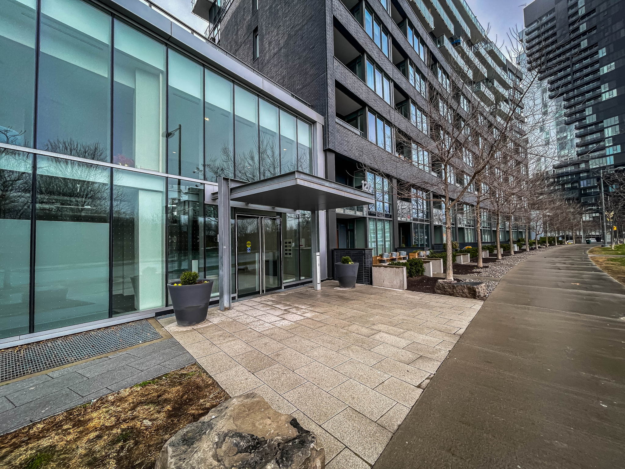 Toronto property showcase — delivered property photograph 4