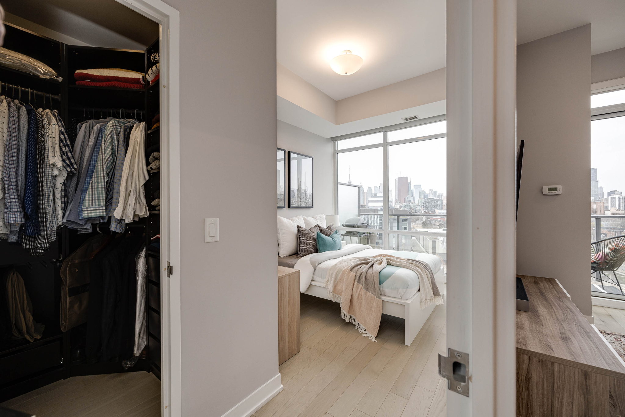 Toronto property showcase — delivered property photograph 17