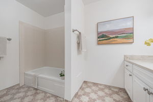 034_120 Carlton Ave unit 46