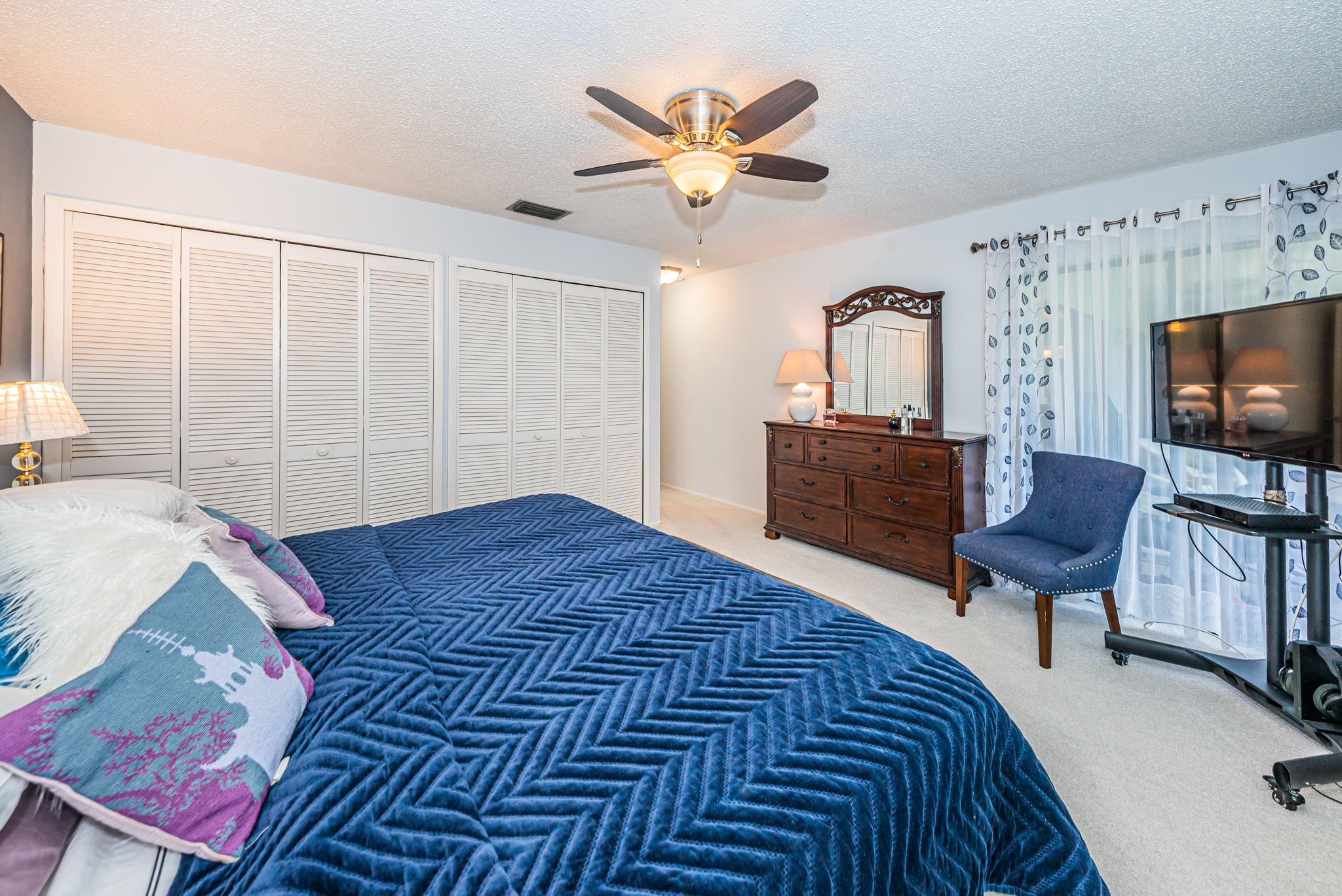 Master Bedroom1c