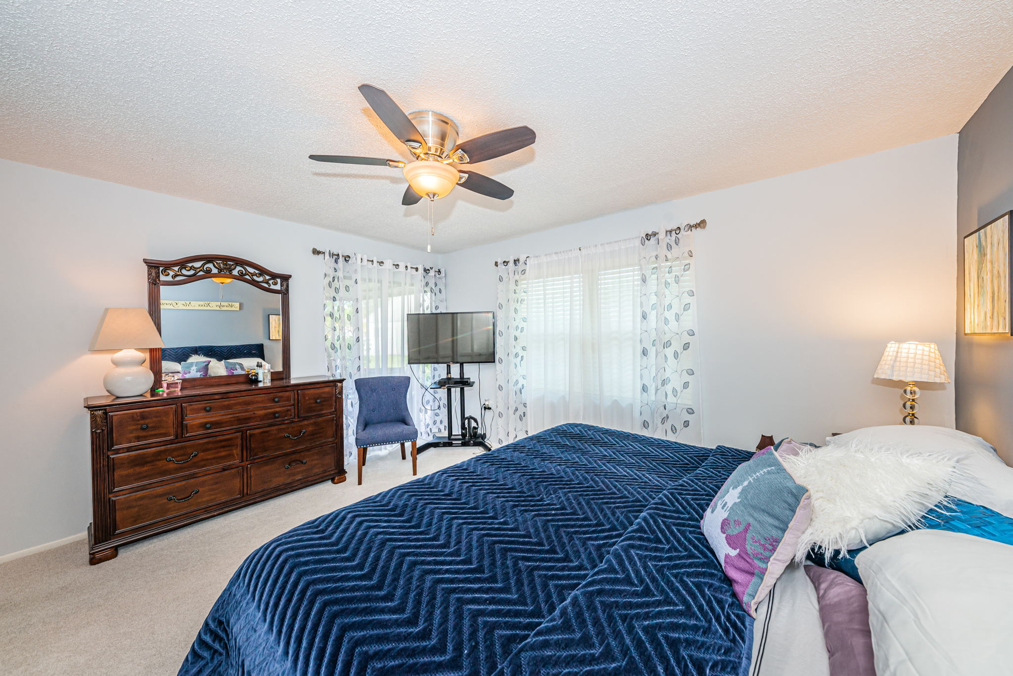Master Bedroom1b