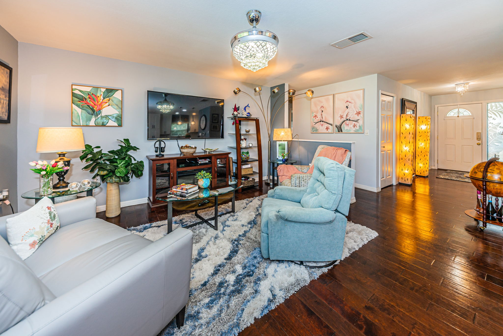 Living Room1-2