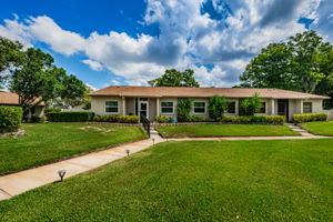 Front Exterior5