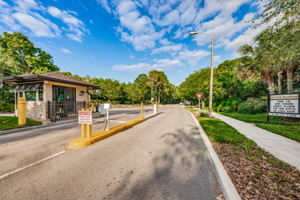 64-East Lake Woodlands Gated Entry12