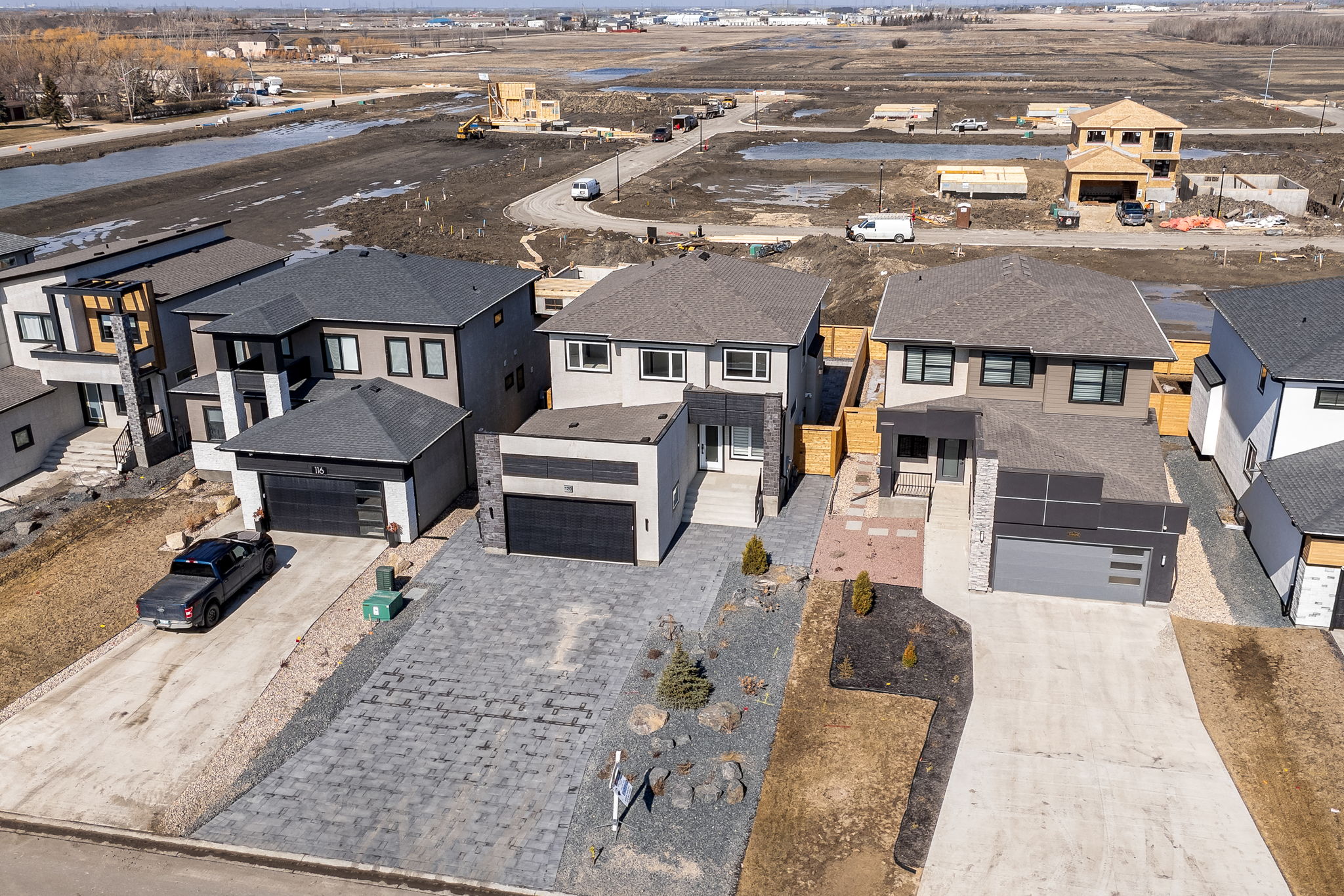 120 Cowley St - Exterior-6