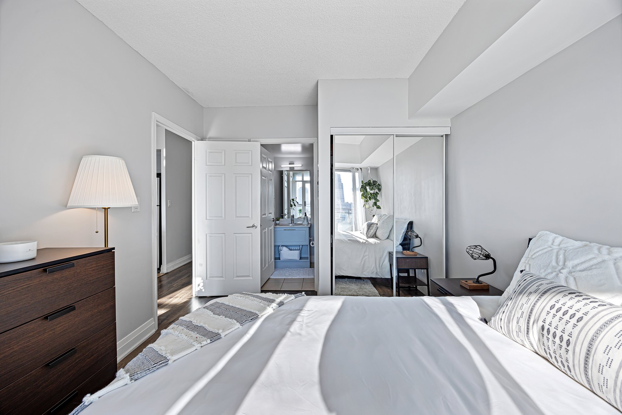 Toronto property showcase — delivered property photograph 16