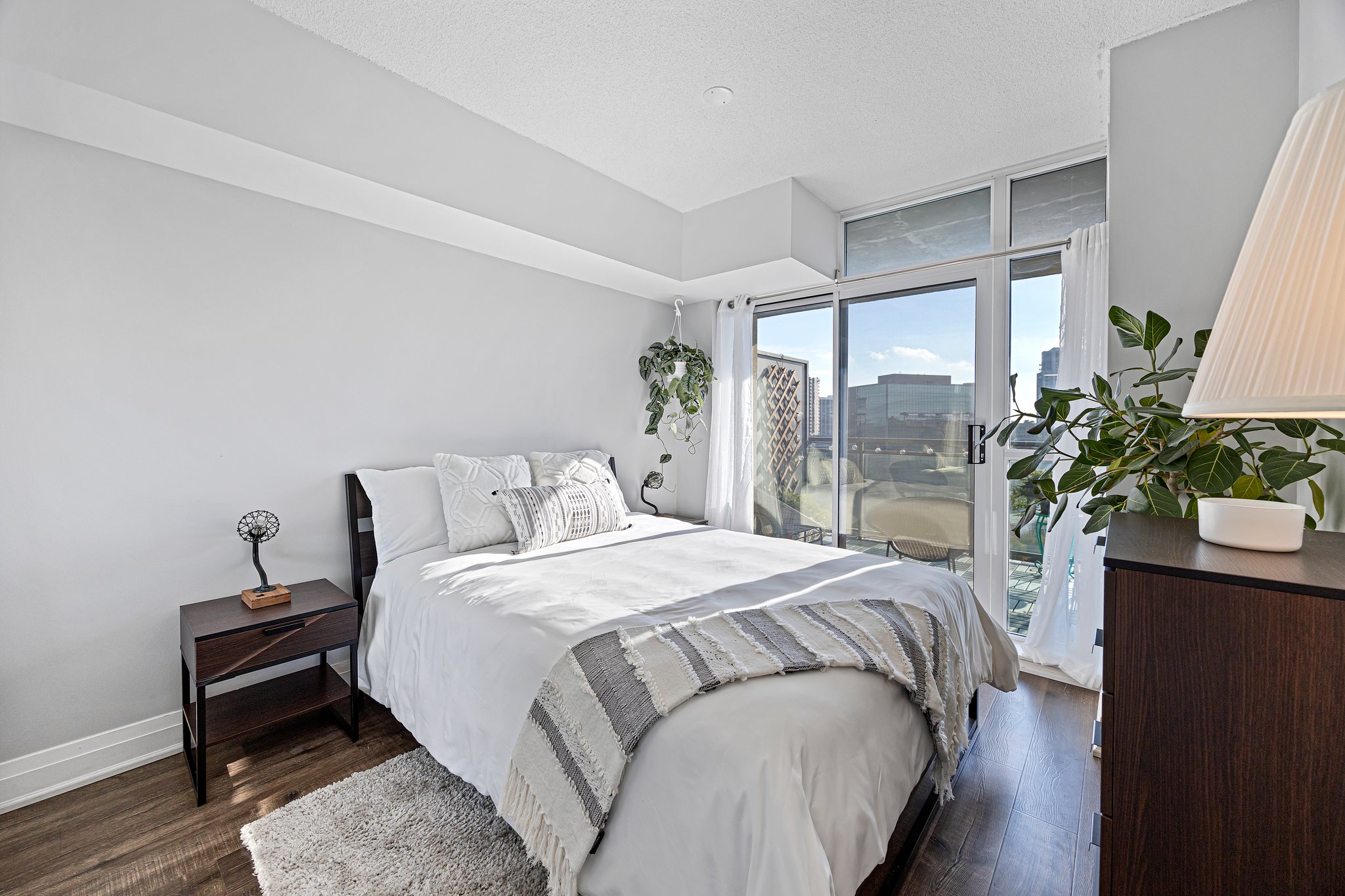Toronto property showcase — delivered property photograph 15