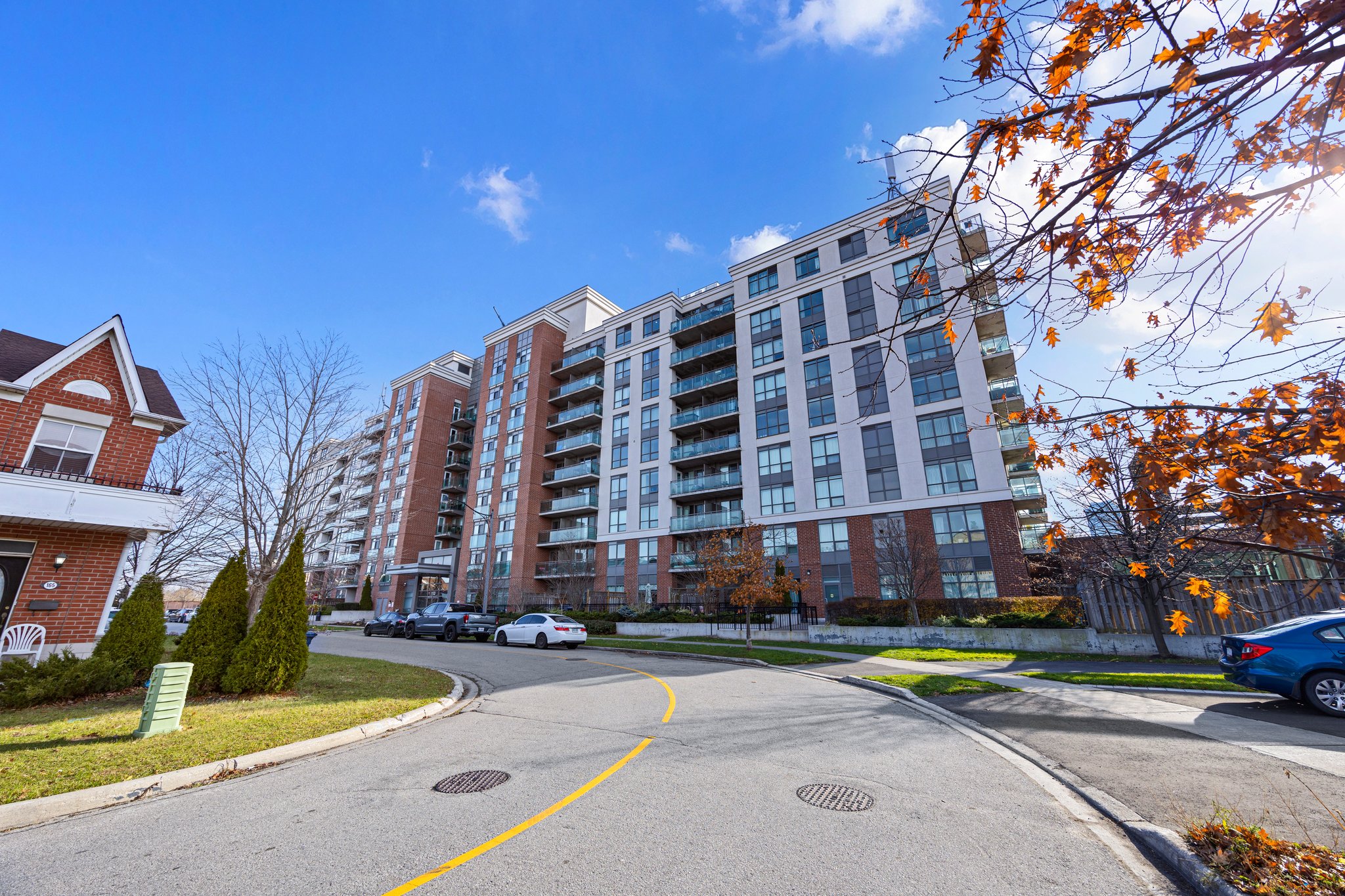 Toronto property showcase — delivered property photograph 3